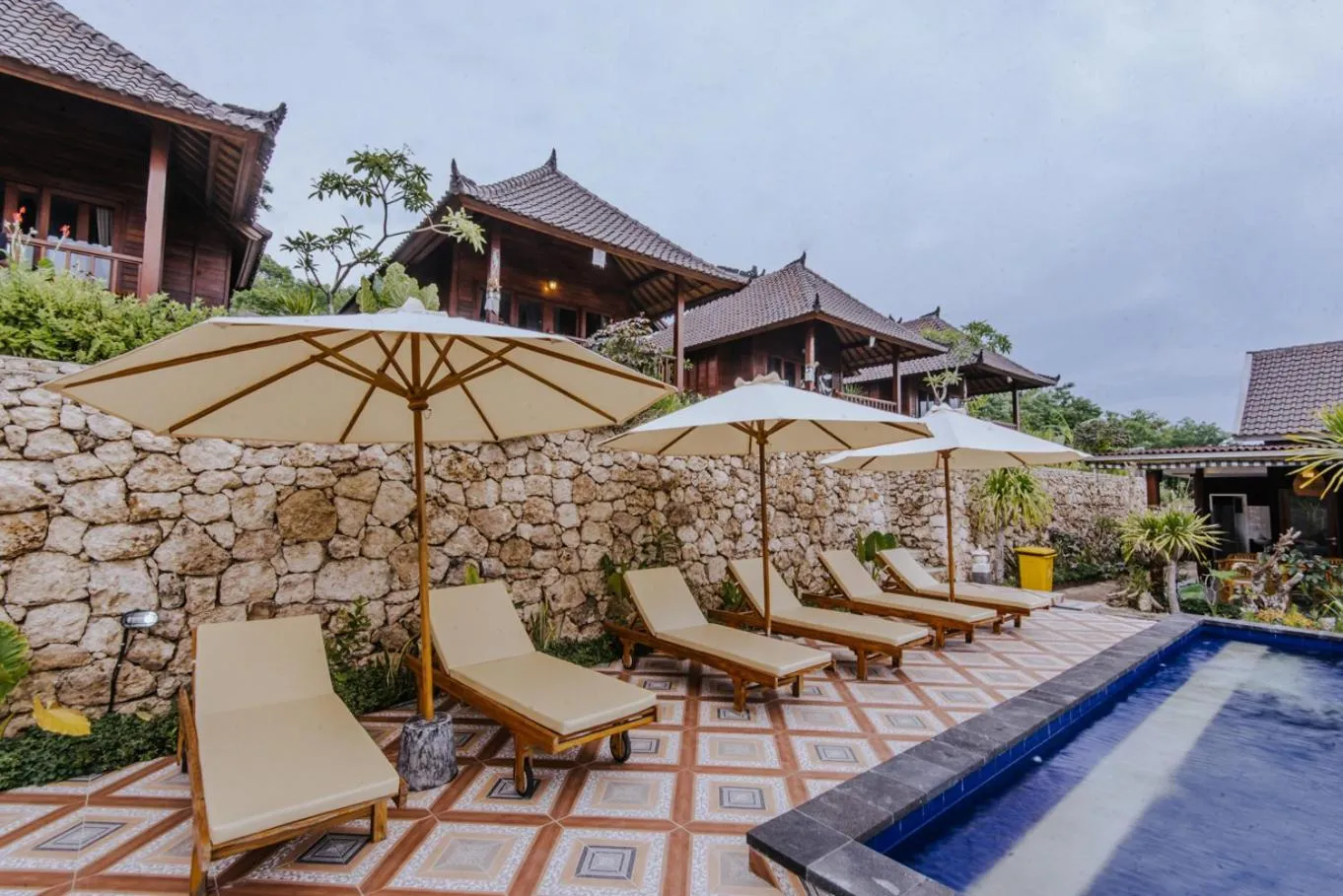 Sunday Huts Lembongan