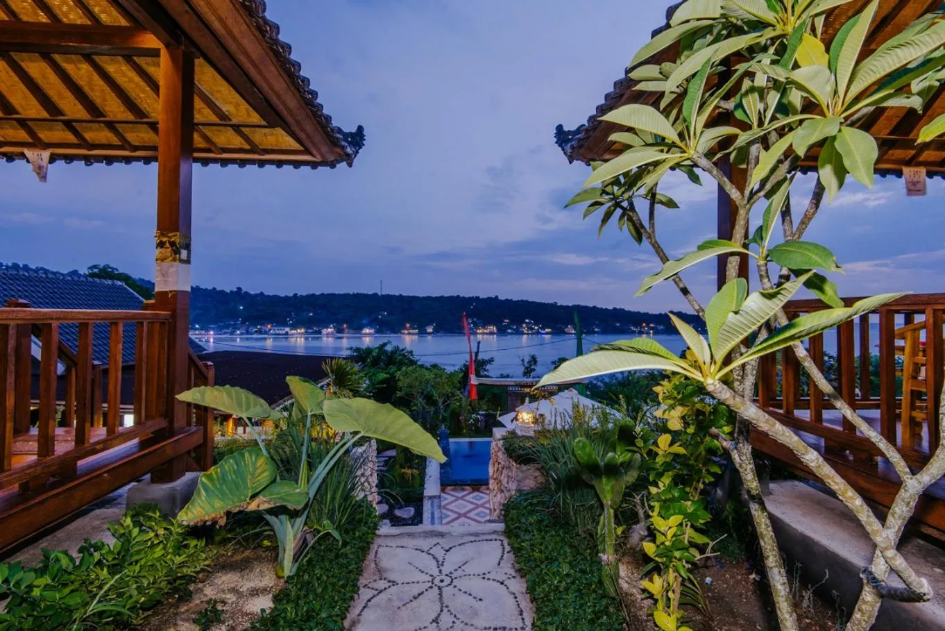 Sea view in Sunday Huts Lembongan
