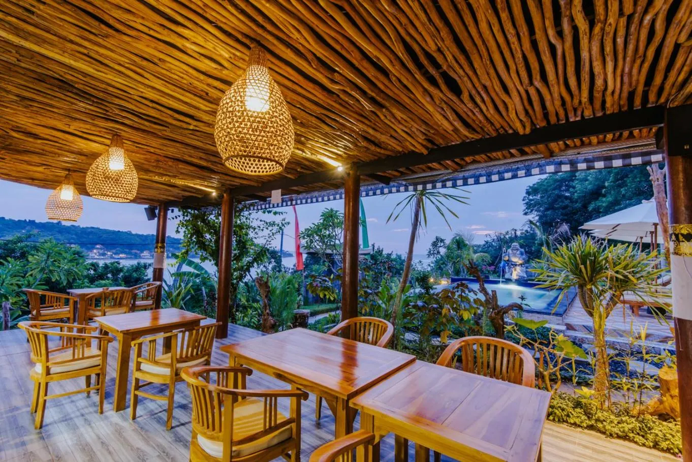 Sunday Huts Lembongan