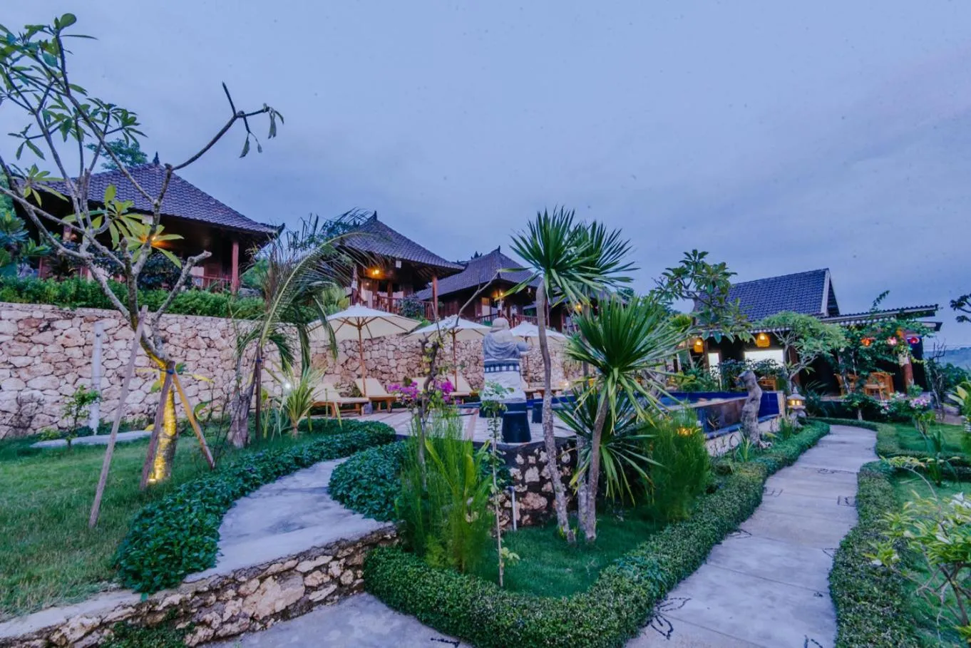 Sunday Huts Lembongan