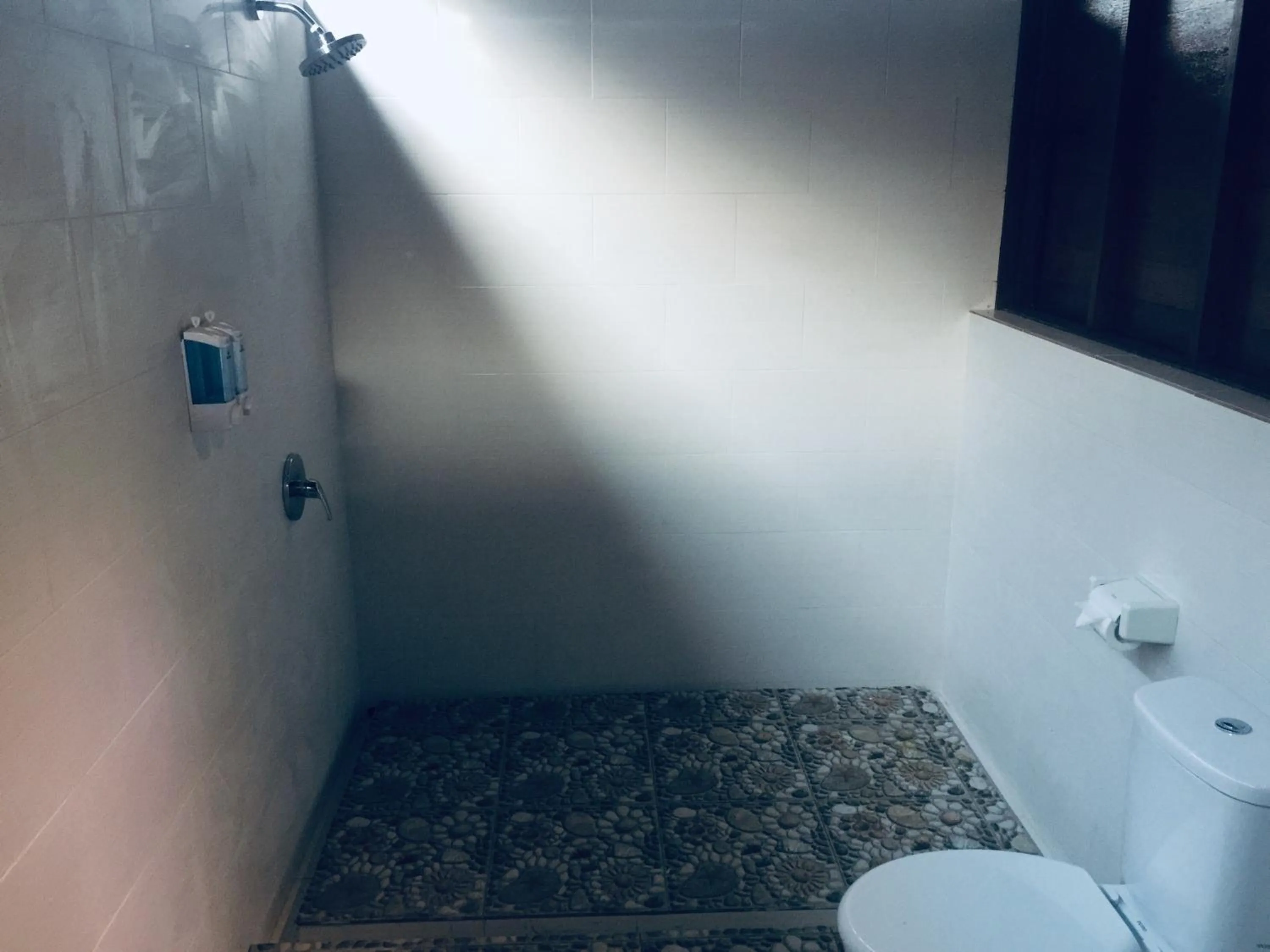 Bathroom in Sunday Huts Lembongan