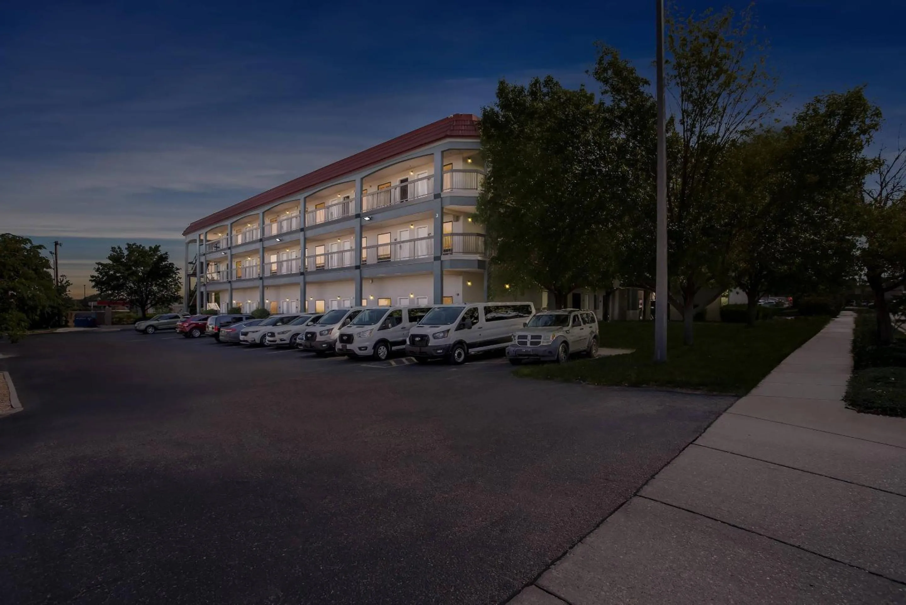 Property building in Quality Inn & Suites Sunport Airport Albuquerque