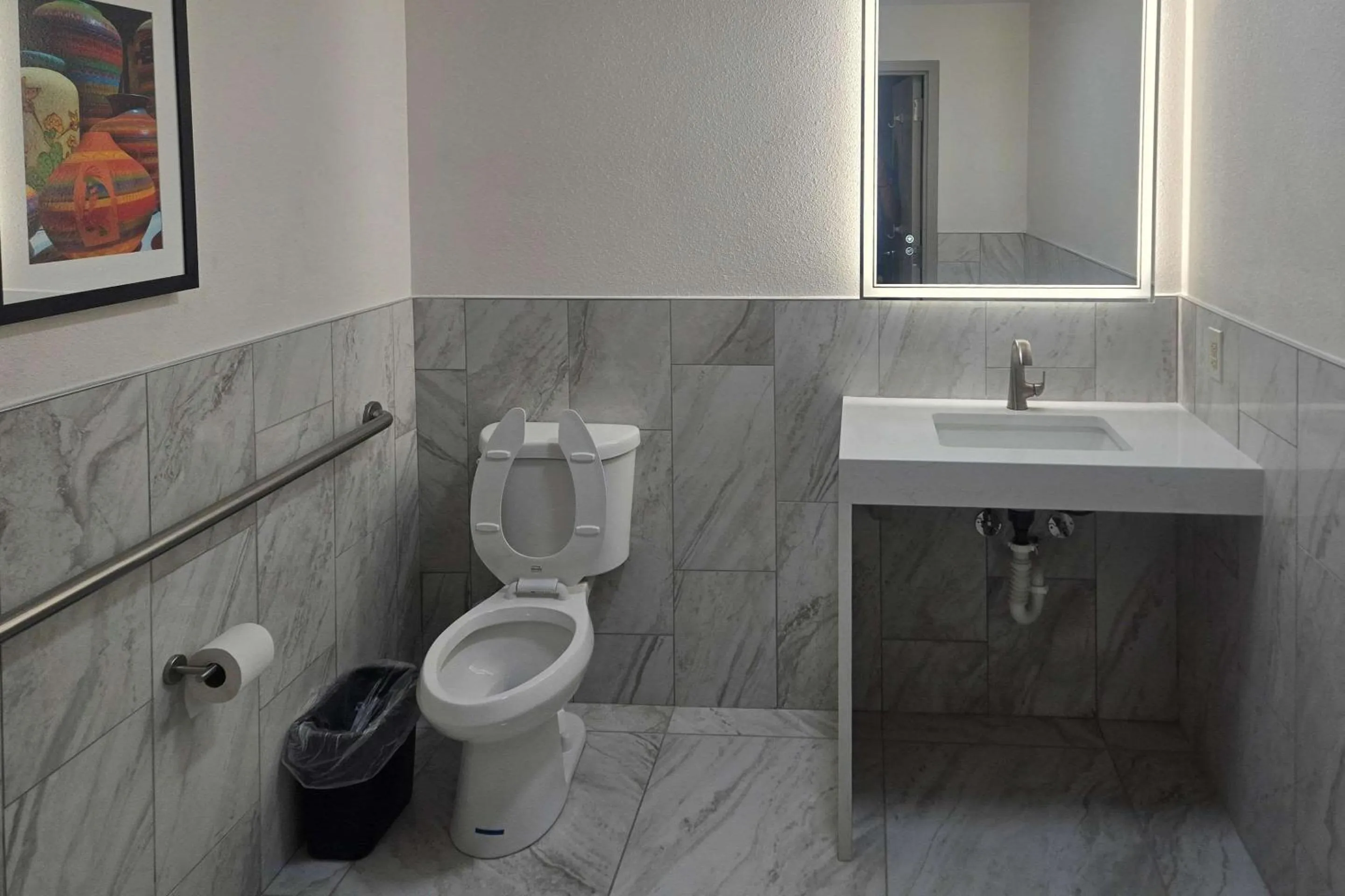 Bedroom in Super 8 by Wyndham Albuquerque Airport