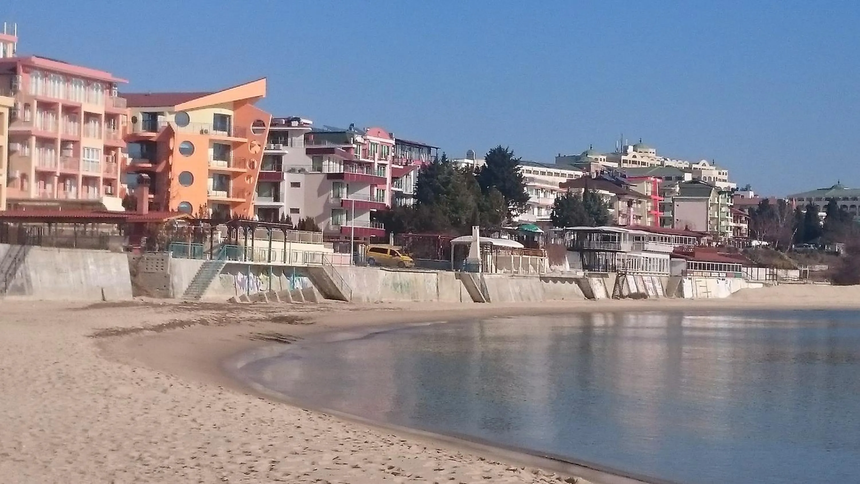 Neighbourhood in Hotel Evridika