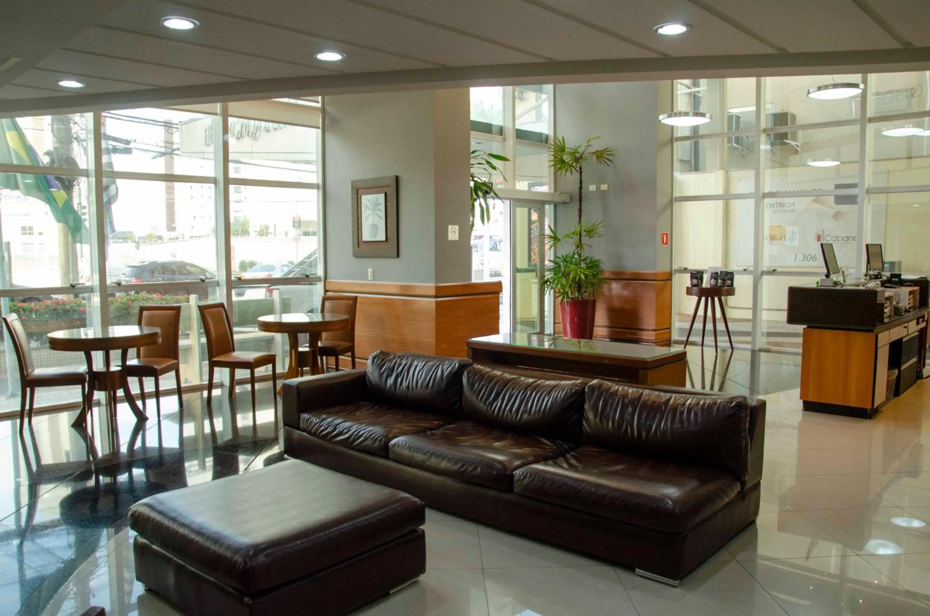 Lobby or reception in Hotel City Hall