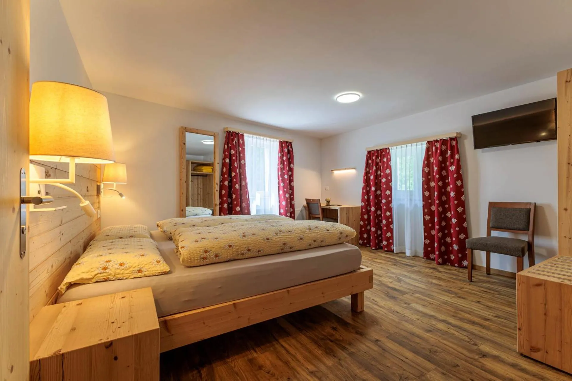 Bed in Albergo Lardi