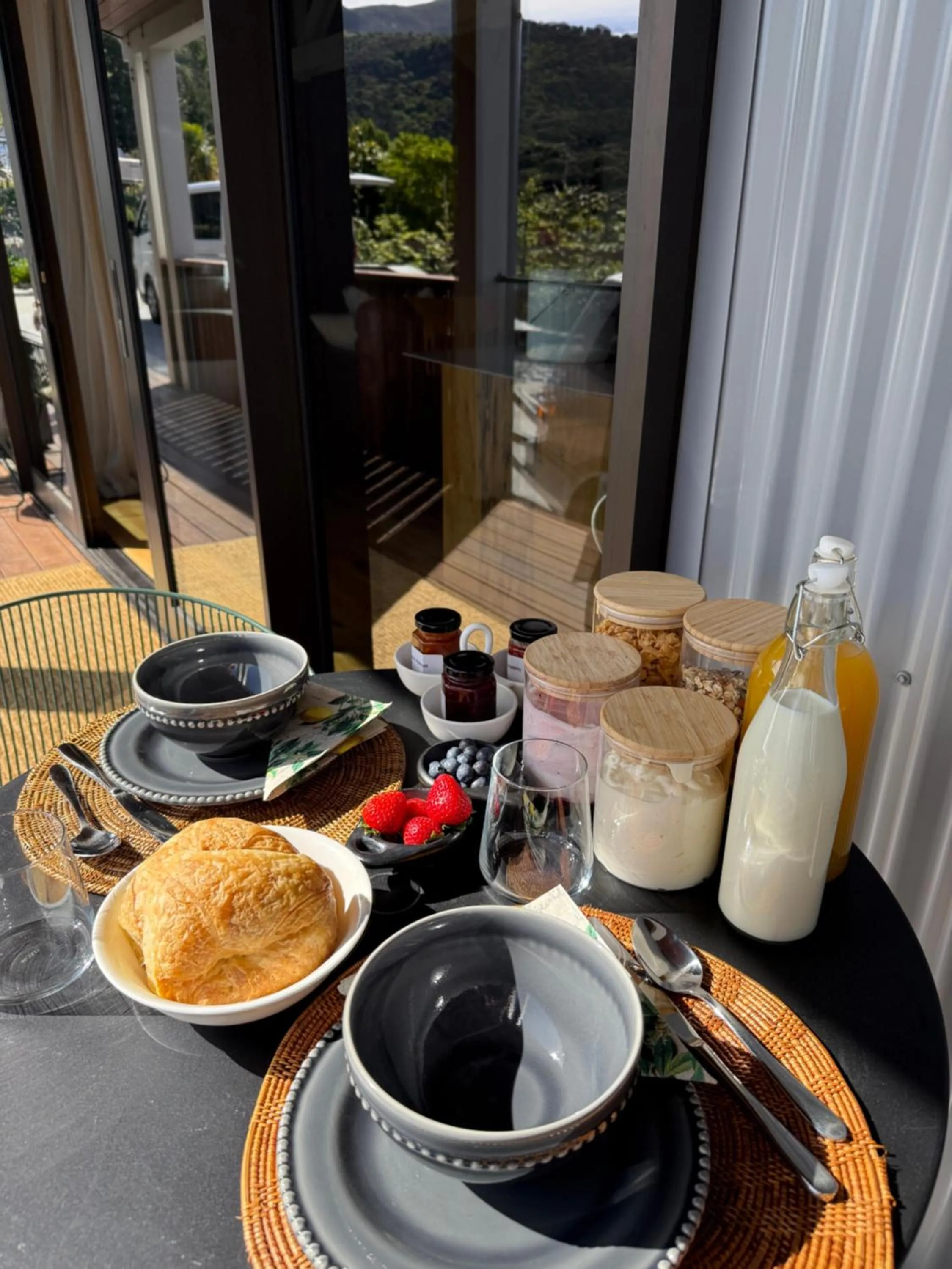 Breakfast in Newton Heights