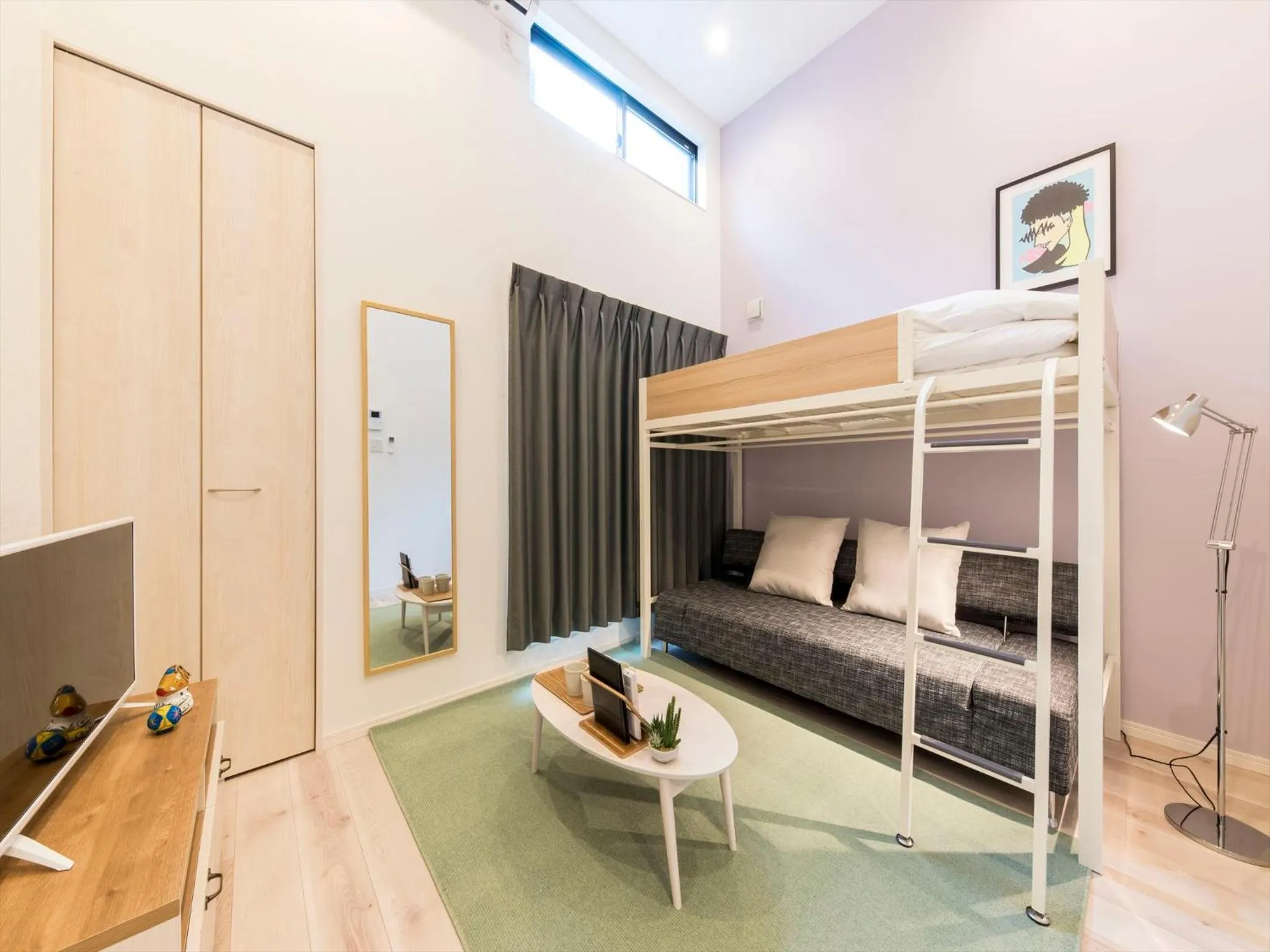 Living room, Bed in TRIP POD SUMIYOSHI B