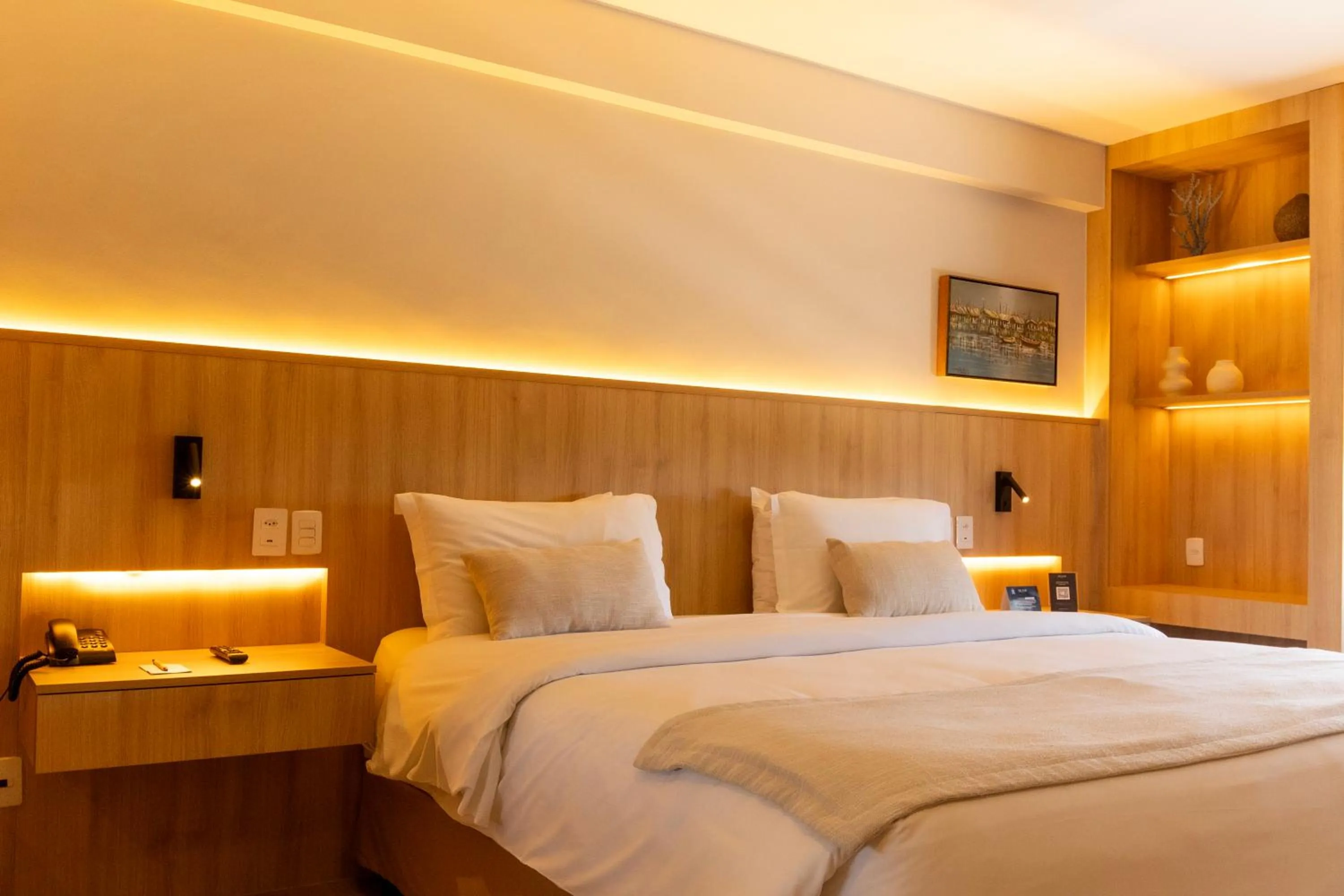 Bed in Del Mar Hotel