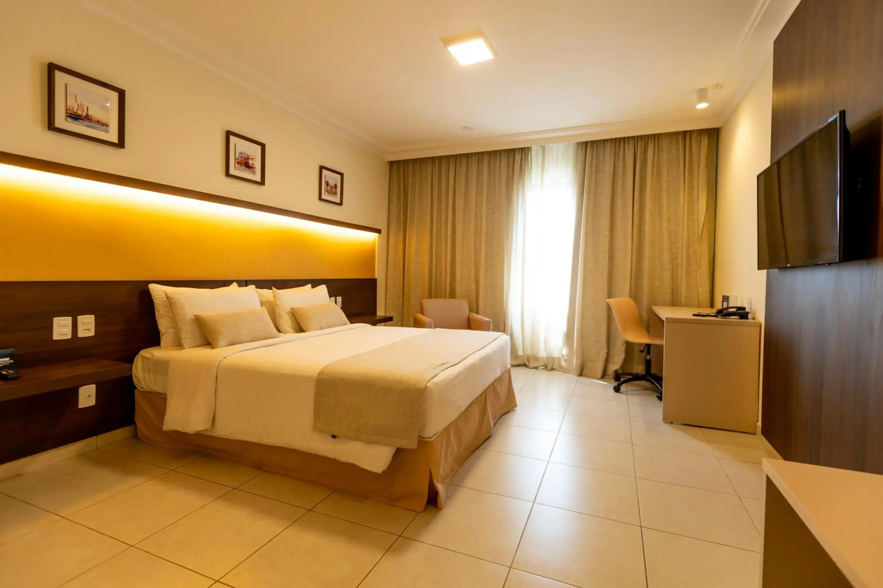 Superior Double Room in Del Mar Hotel Superior Double Room in Del Mar Hotel