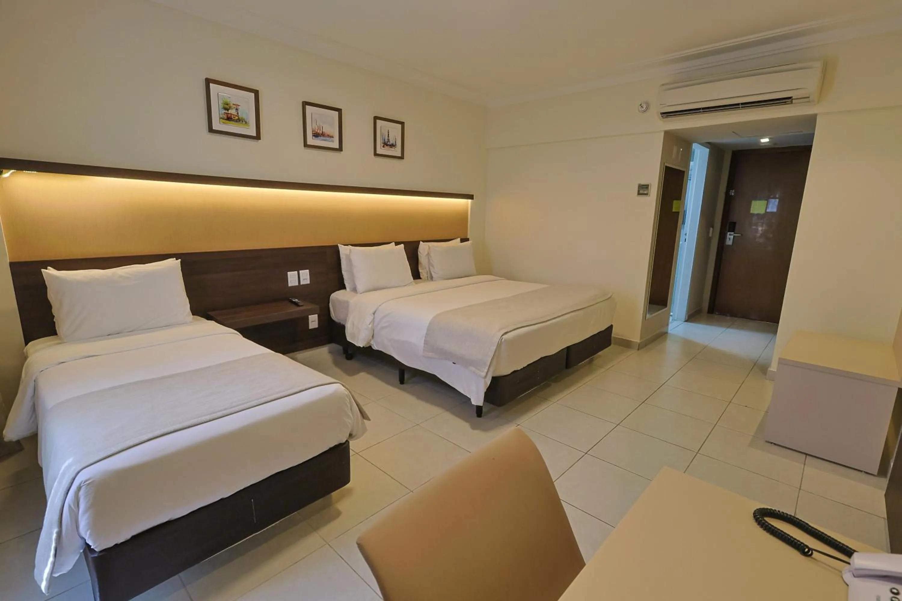 Bed in Del Mar Hotel