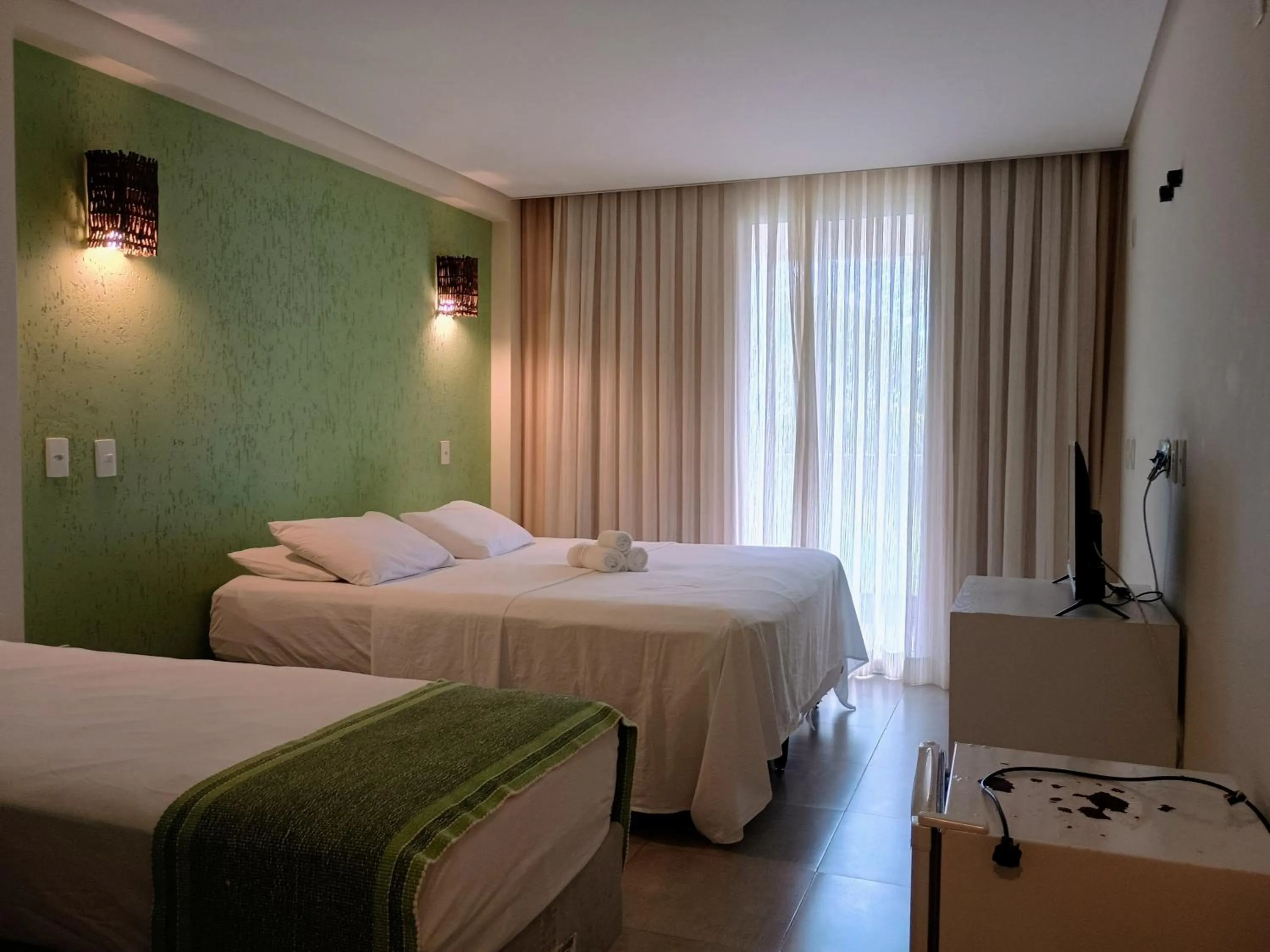 Photo of the whole room, Bed in Pousada Laguna