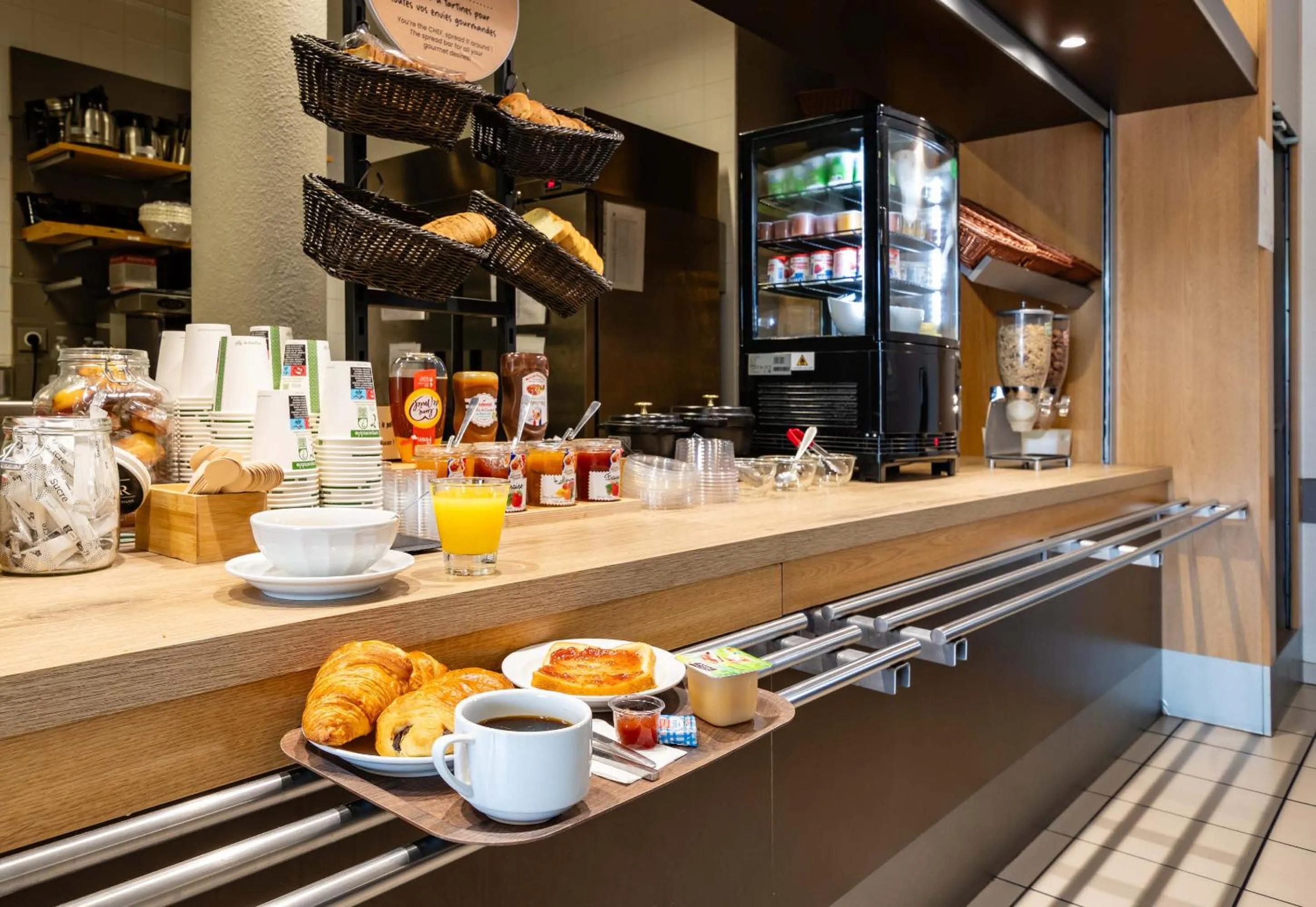 Buffet breakfast in B&B HOTEL Grenoble Centre Alpexpo