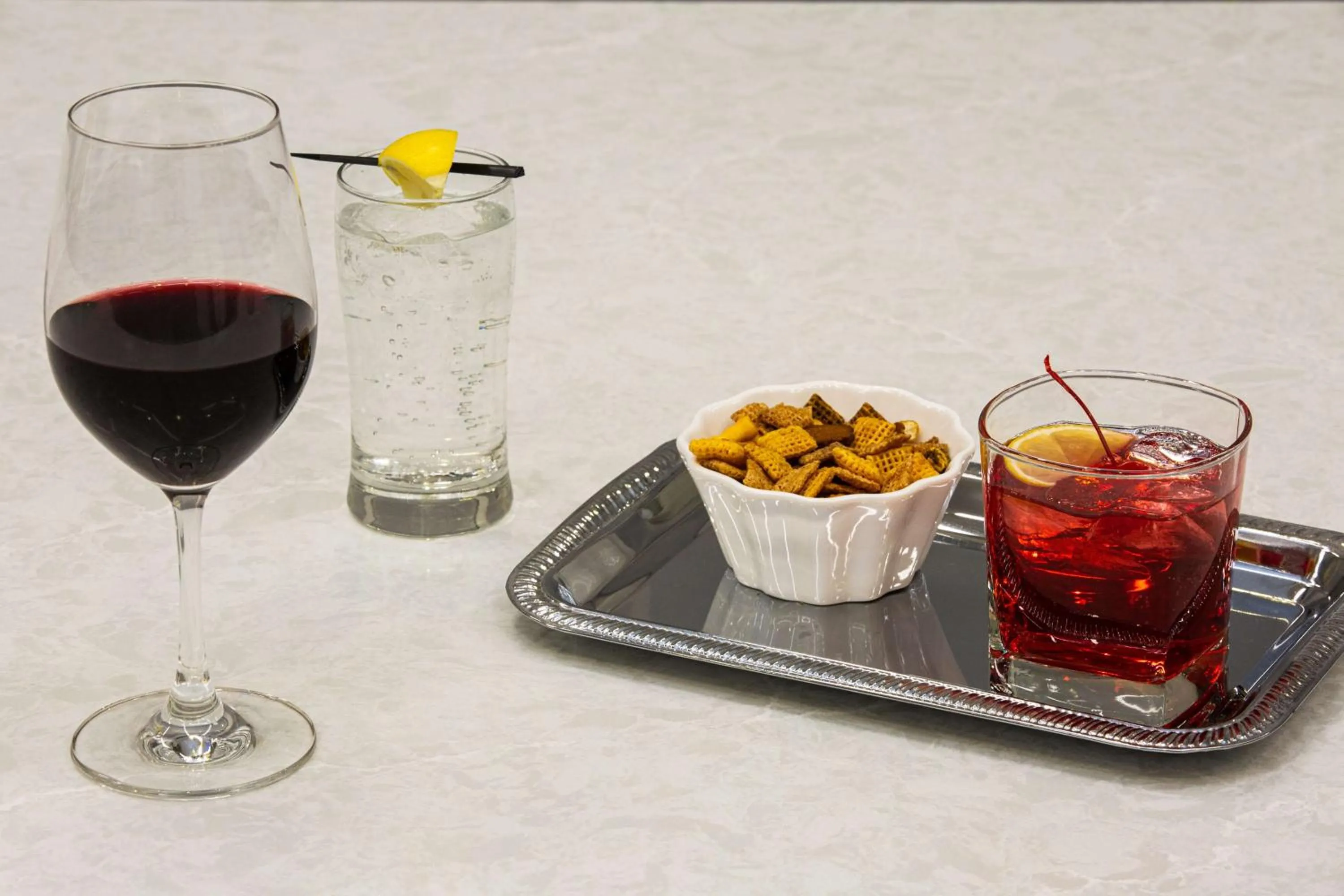 Dining area in Hilton Garden Inn - Salt Lake City Airport