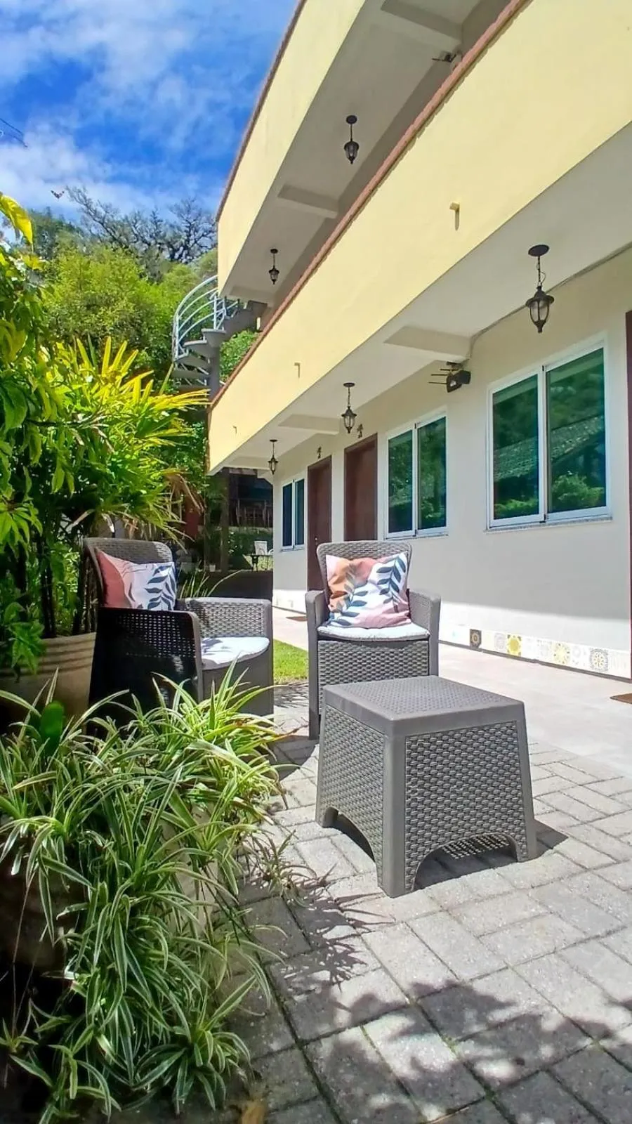 Property building in Pousada Green