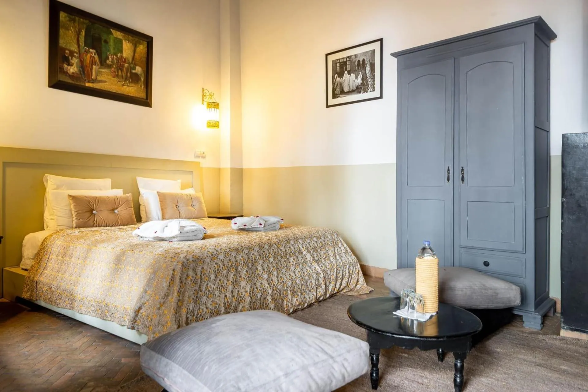 Bed in Riad 64 Maison D'hôtes & Spa