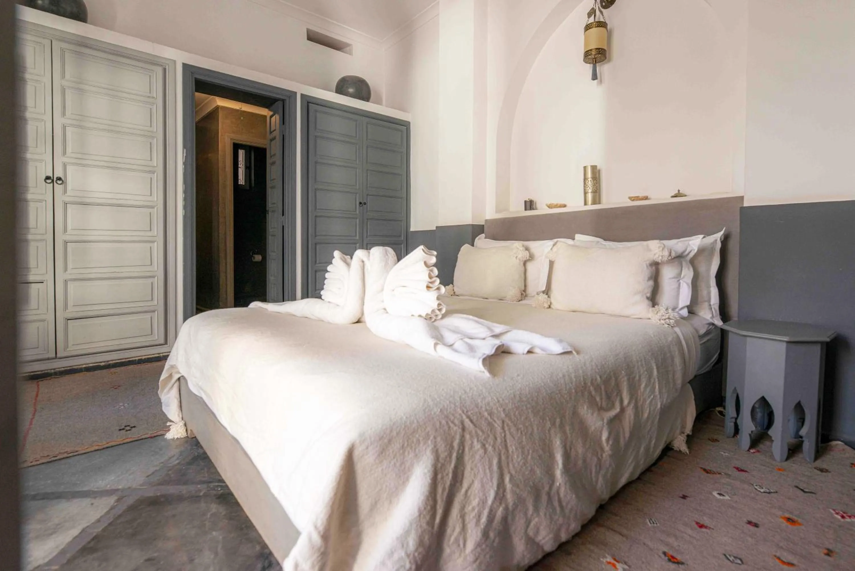 Bed in Riad 64 Maison D'hôtes & Spa