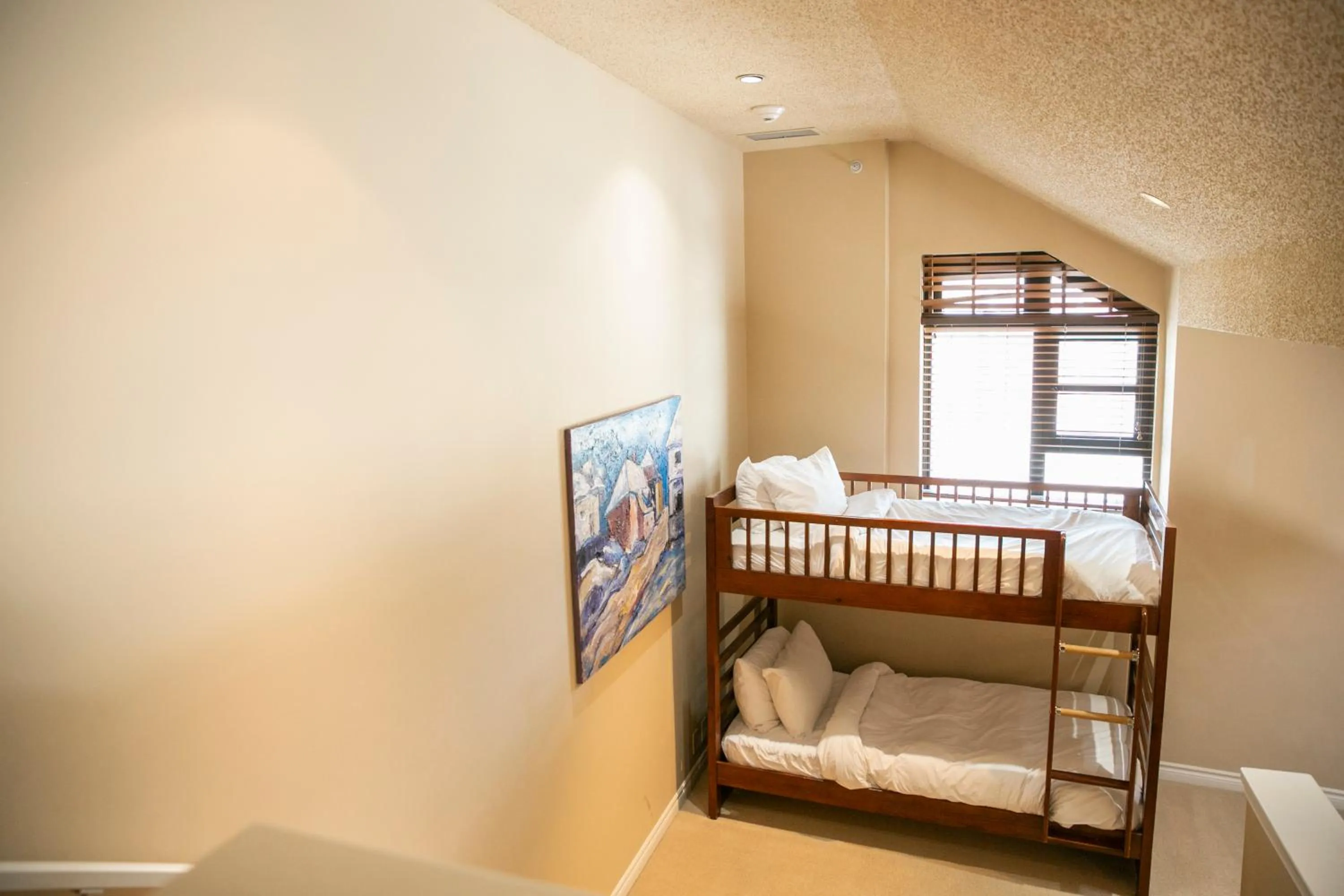 Bedroom, Bed in Carleton Lodge