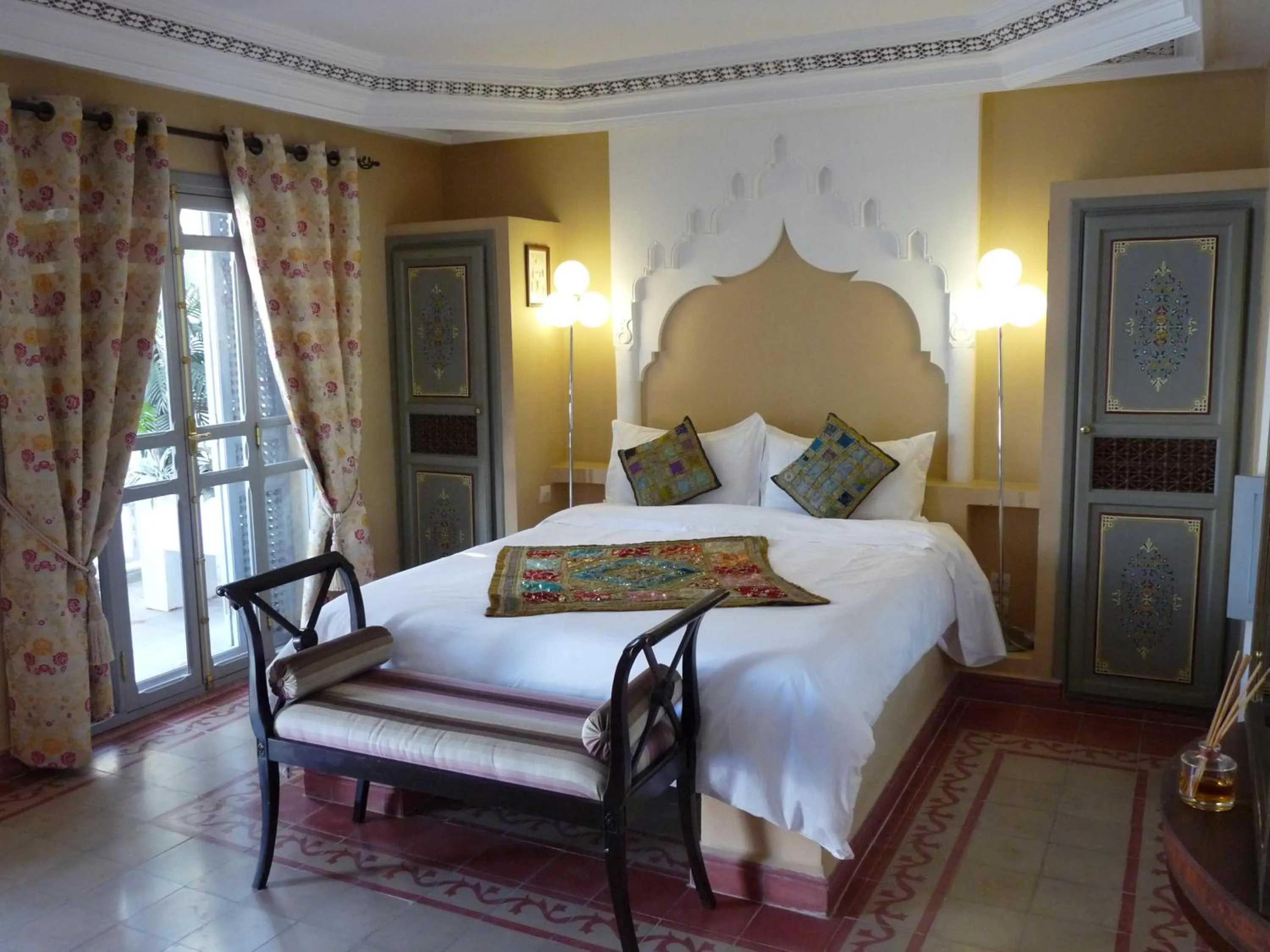 Photo of the whole room, Bed in Riad Noos Noos & Spa