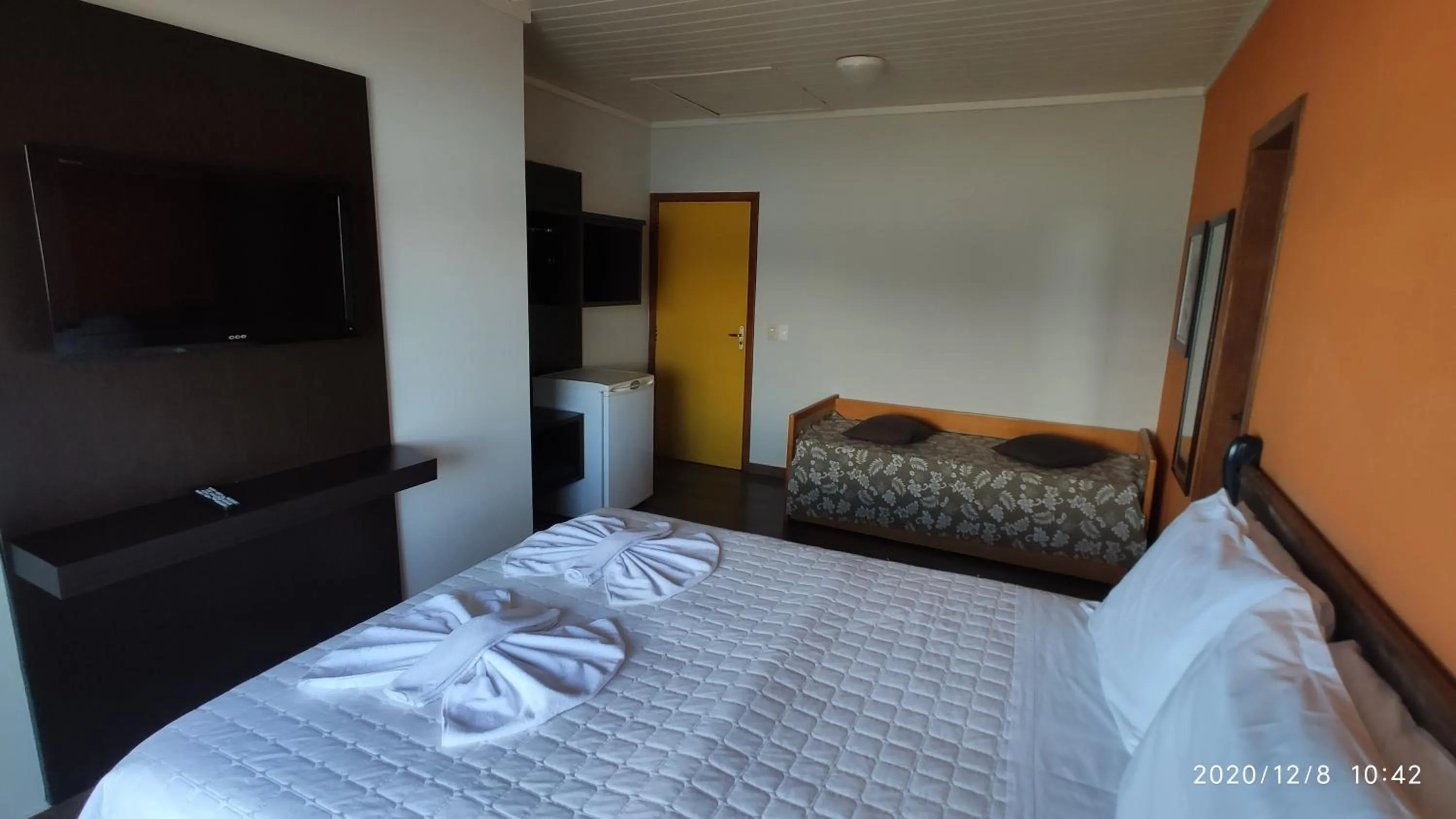 Property building, Bed in Pousada Ecomar