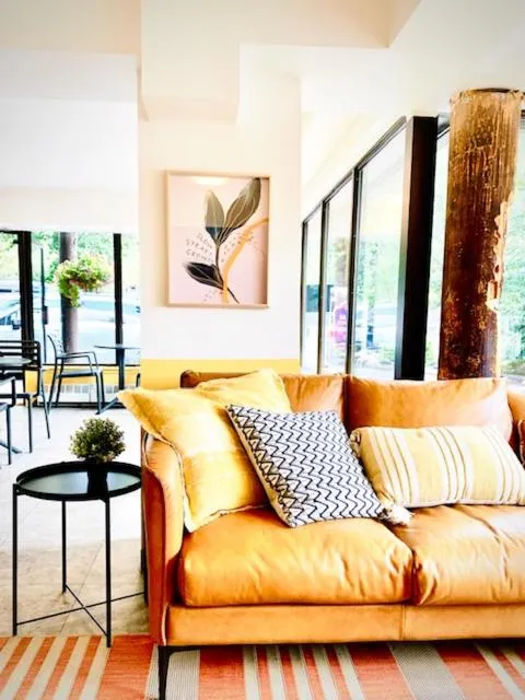 Banff International Hostel