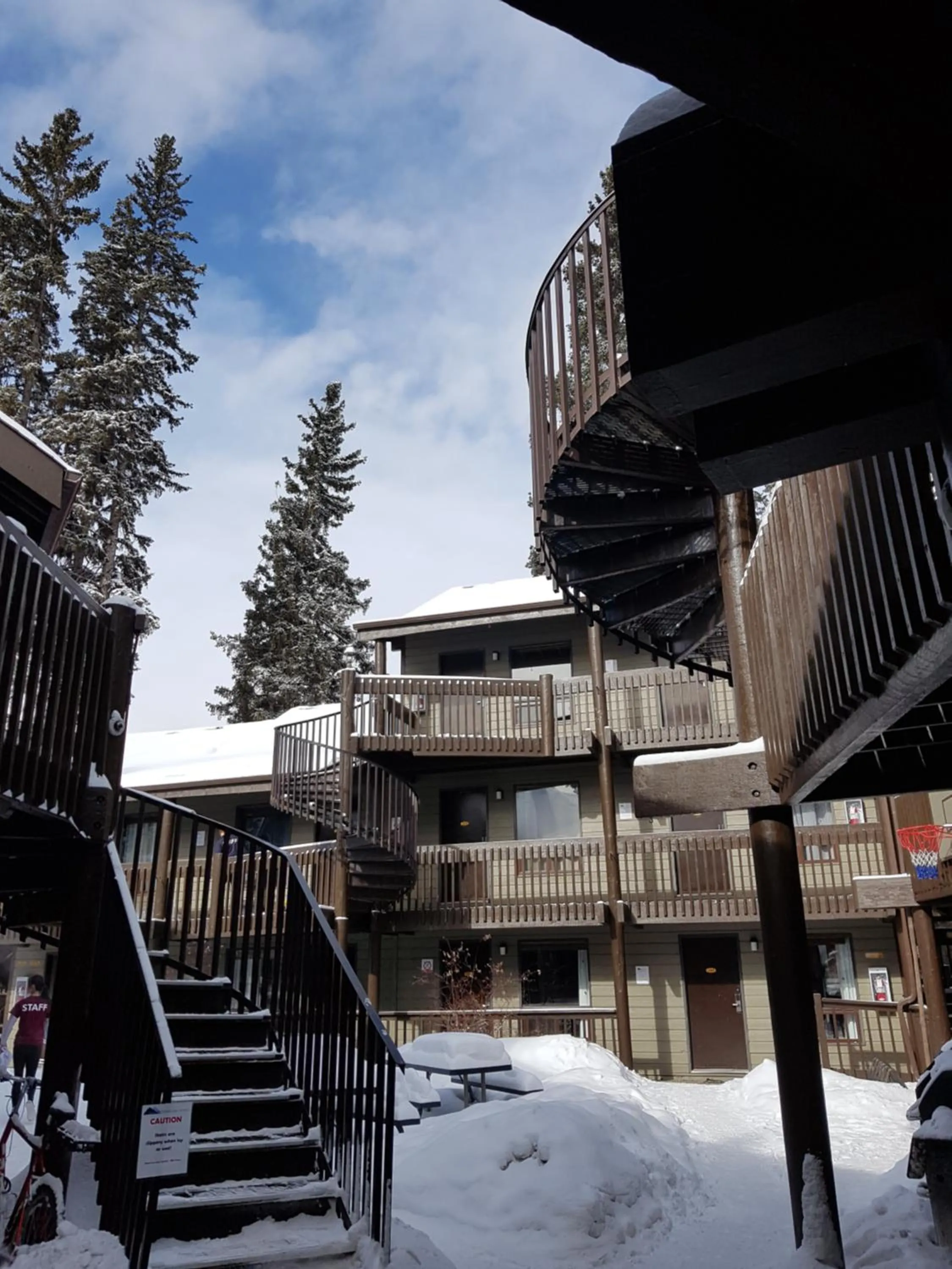 BBQ facilities in Banff International Hostel