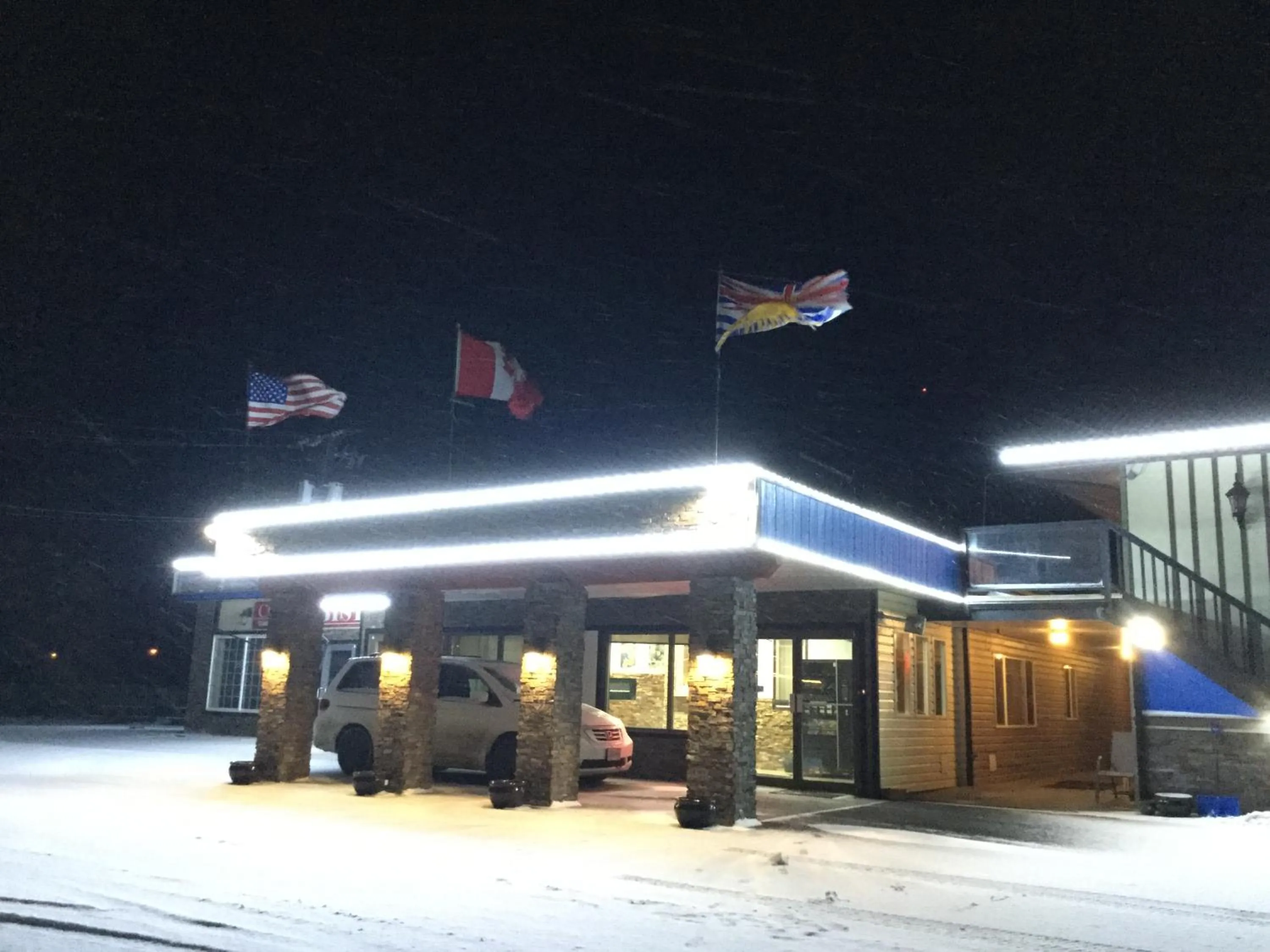 Facade/entrance in Riverside Motel Cache Creek