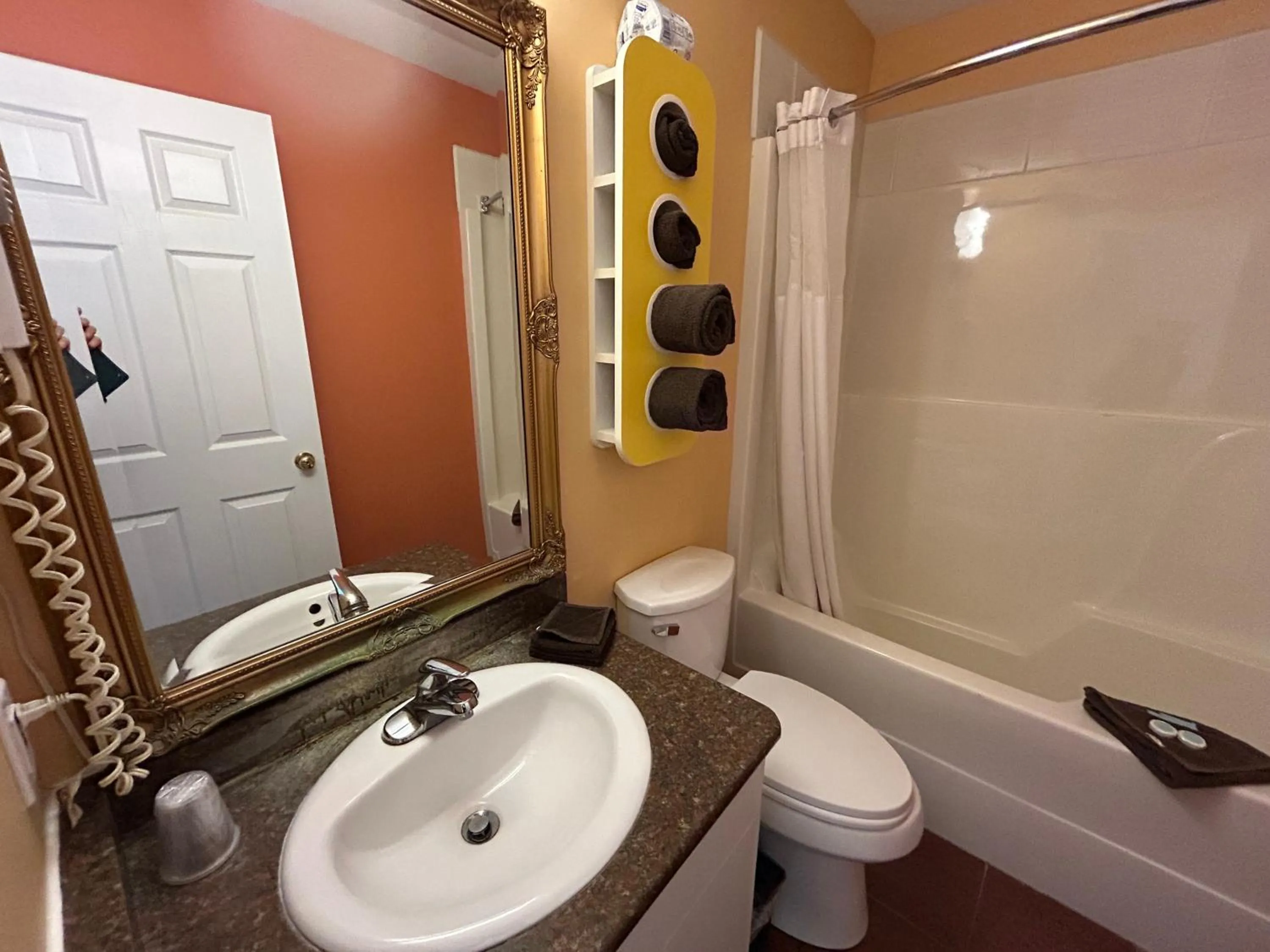 Riverside Motel Cache Creek