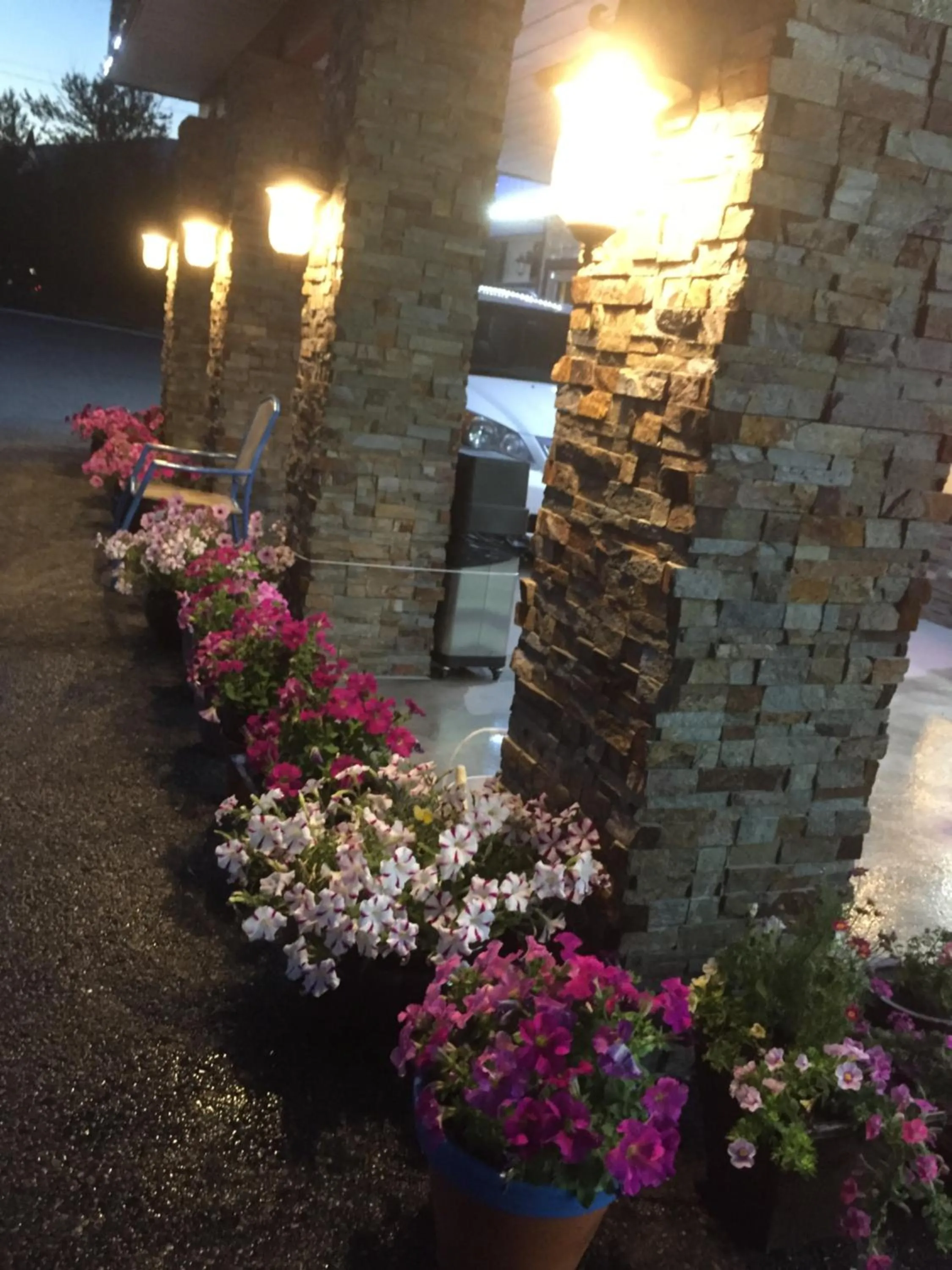 Facade/entrance in Riverside Motel Cache Creek