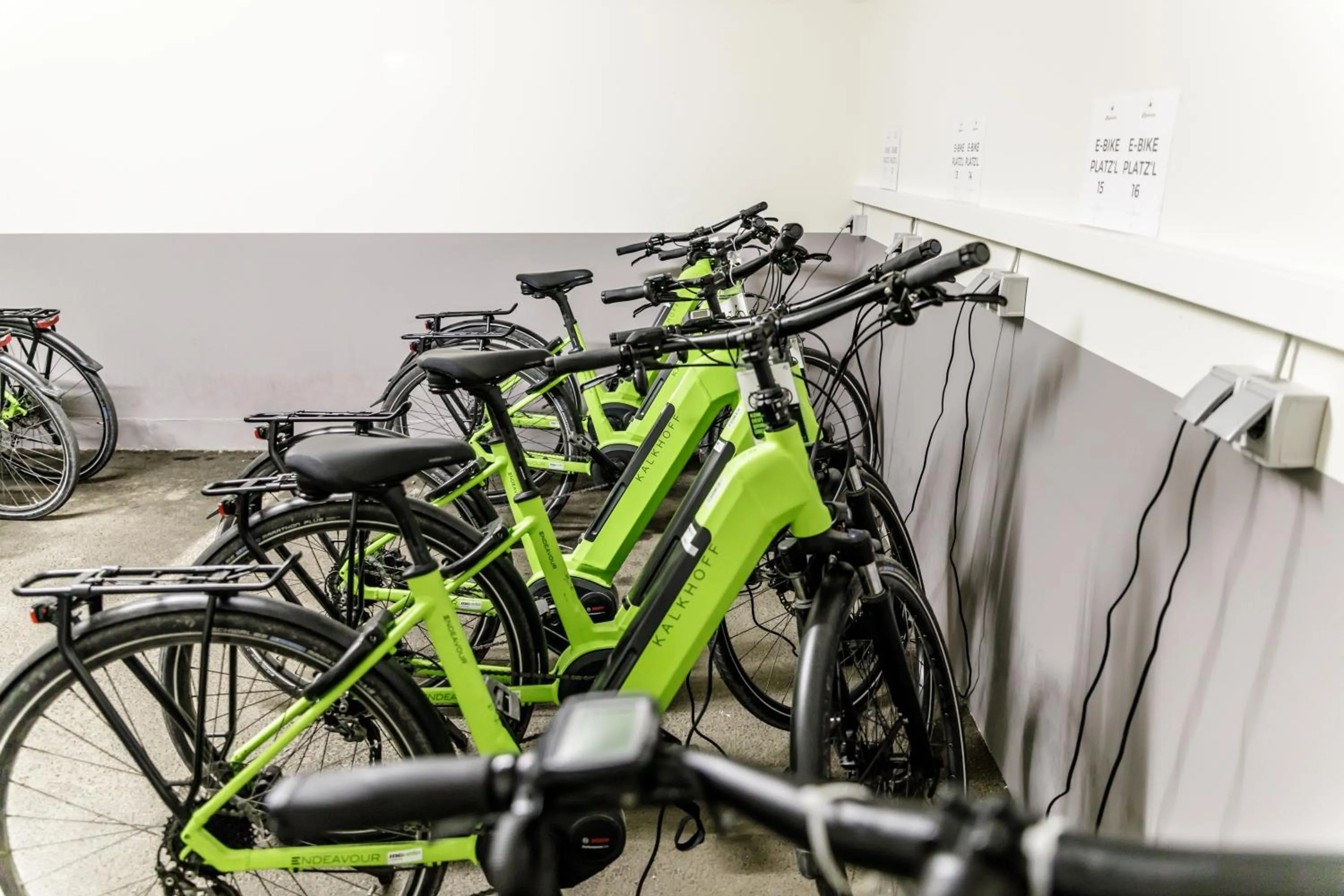 Cycling in Cocoon - Alpine Boutique Lodge