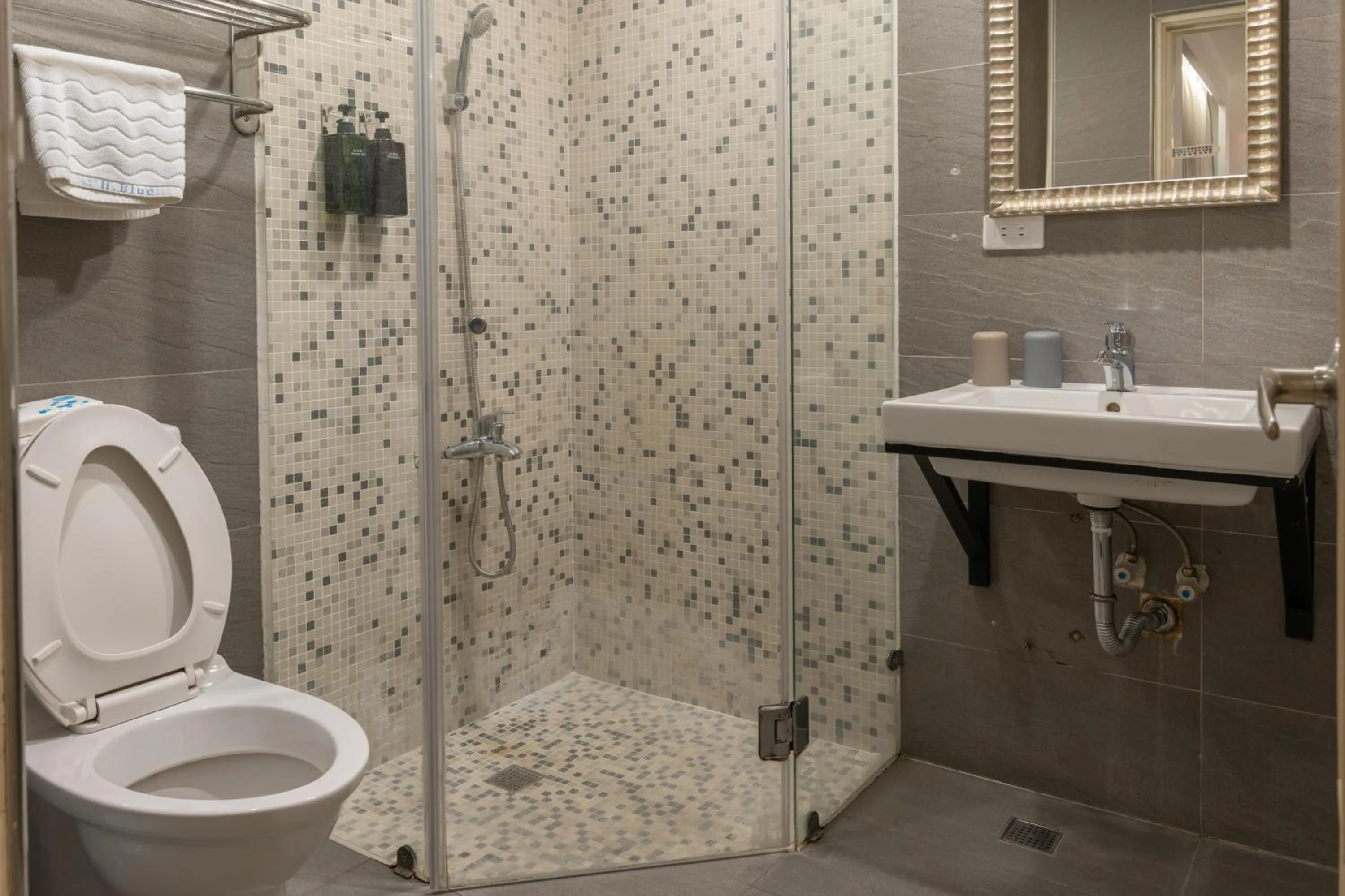 Bathroom in K-ONE Homestay