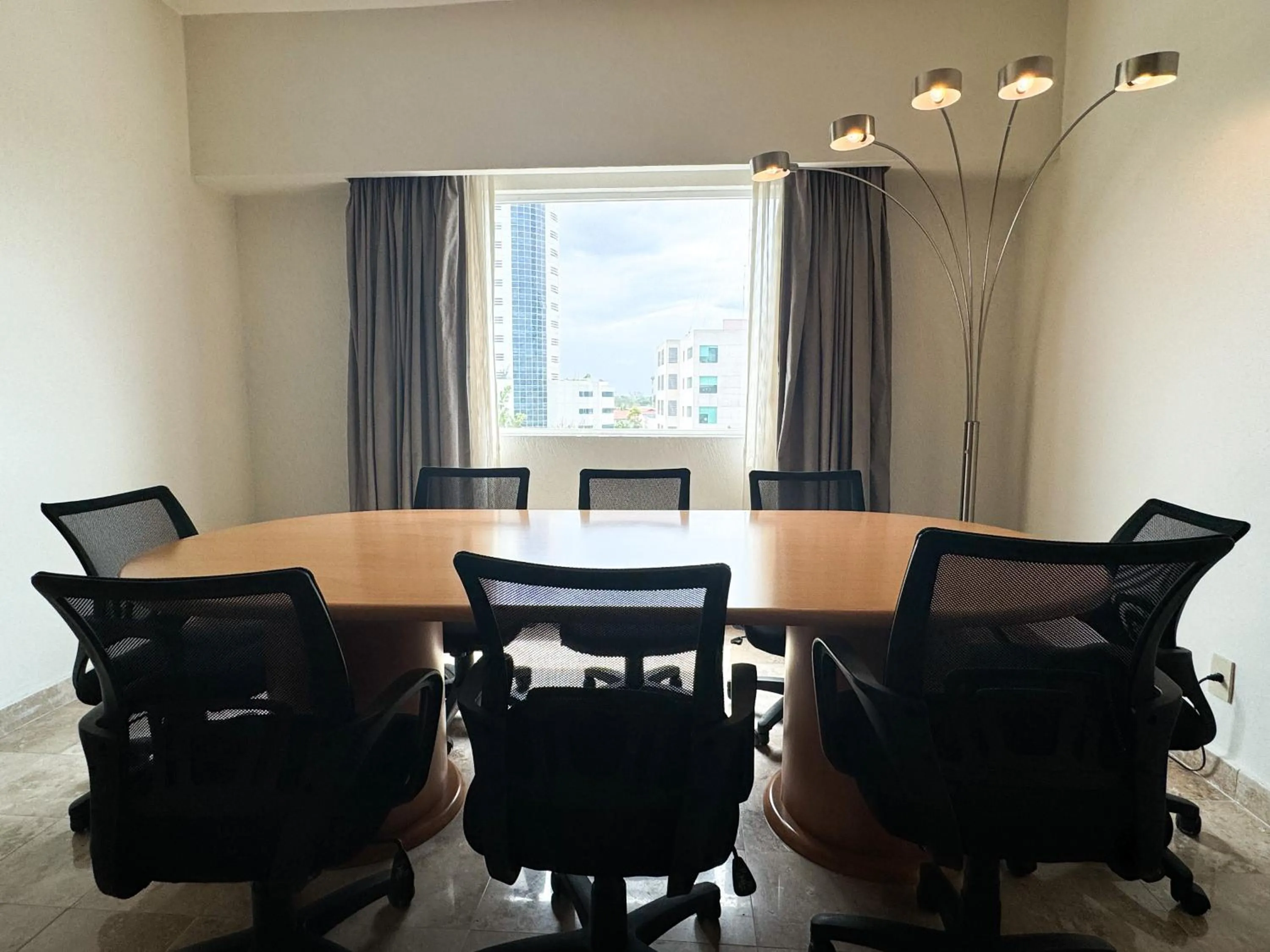 Seating area in Courtyard by Marriott Villahermosa Tabasco