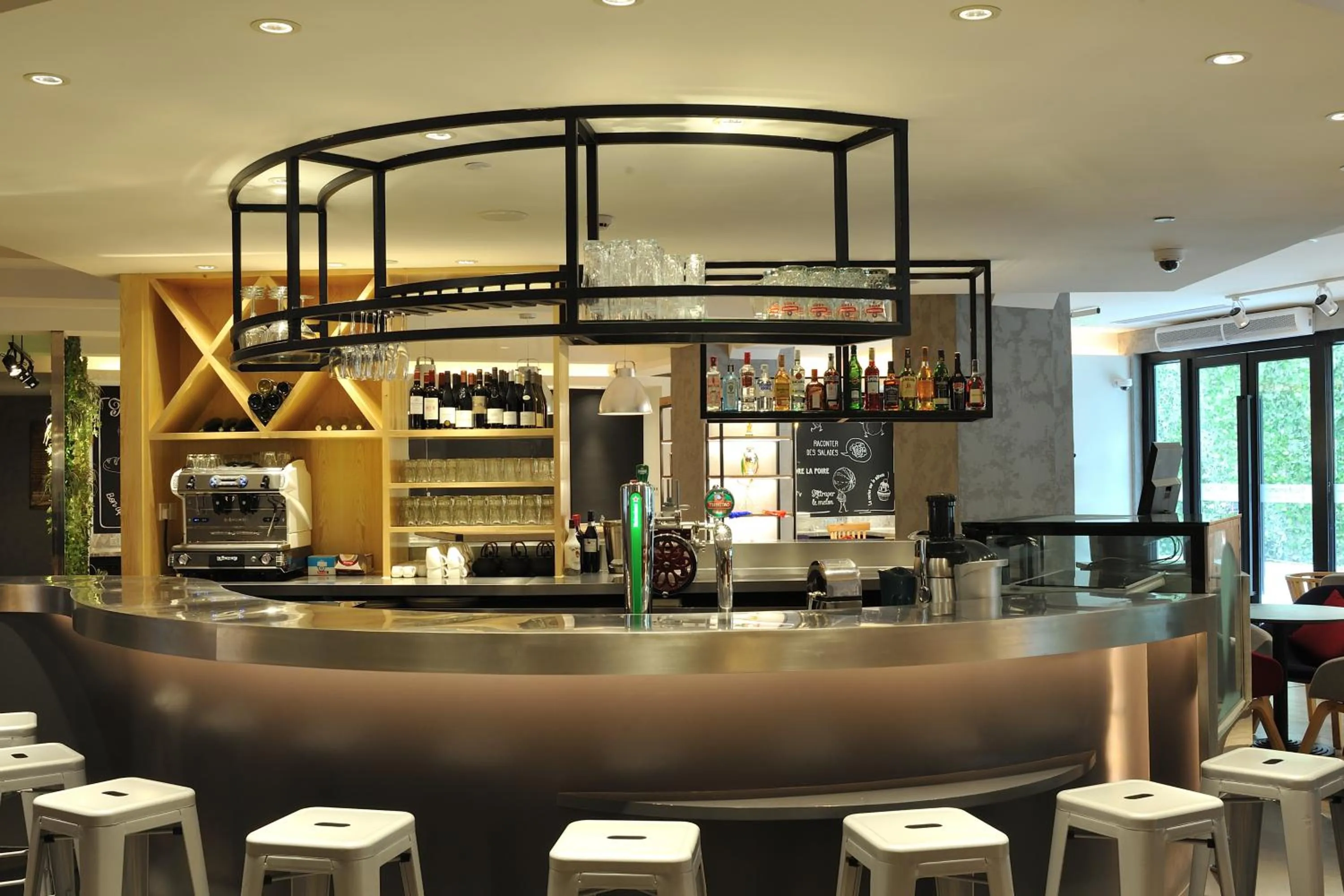 Restaurant/places to eat in Campanile Shanghai Natural History Museum Hotel