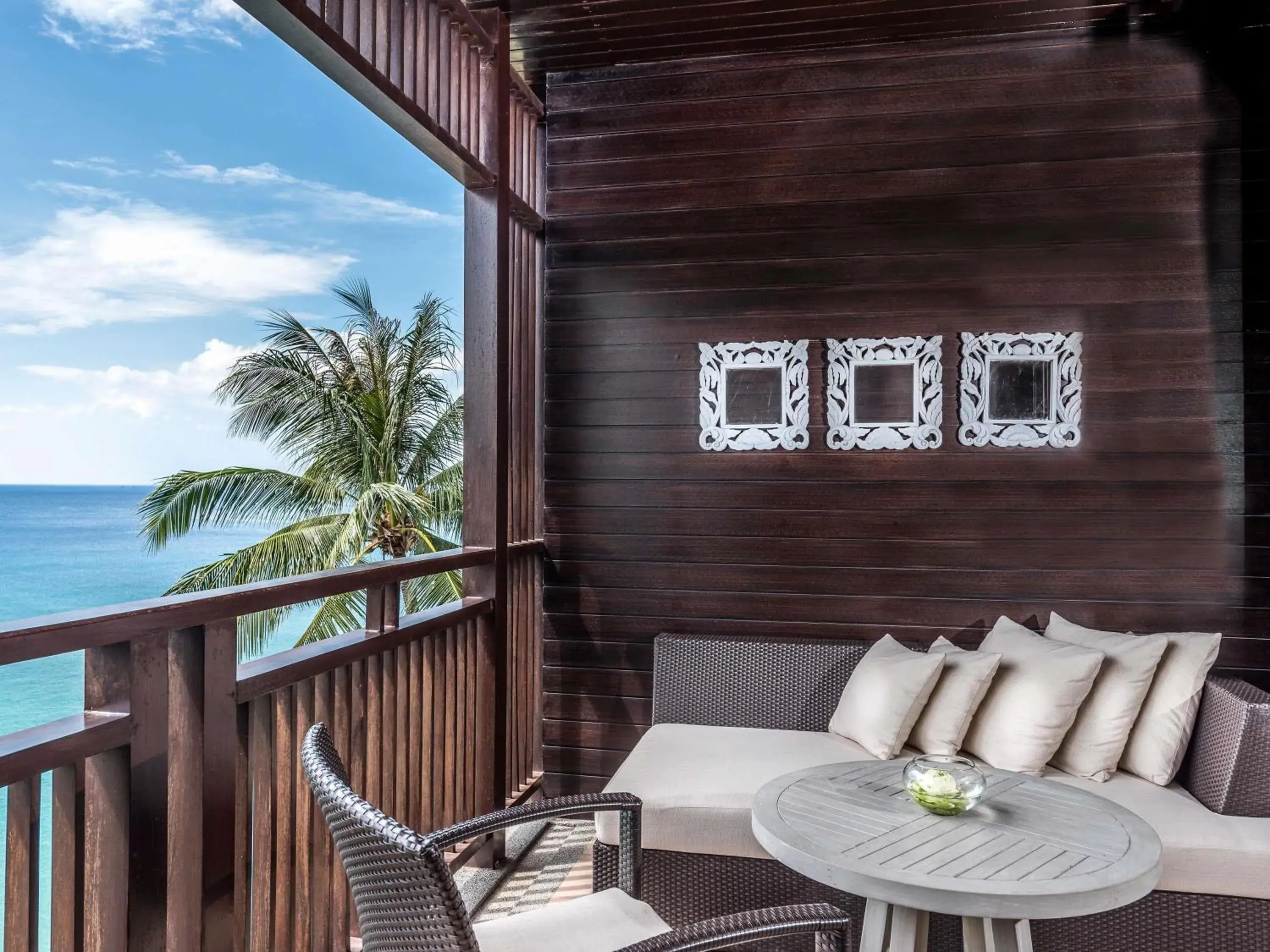Deluxe Double or Twin Room with Ocean View in Pullman Phuket Arcadia Naithon Beach Deluxe Double or Twin Room with Ocean View in Pullman Phuket Arcadia Naithon Beach