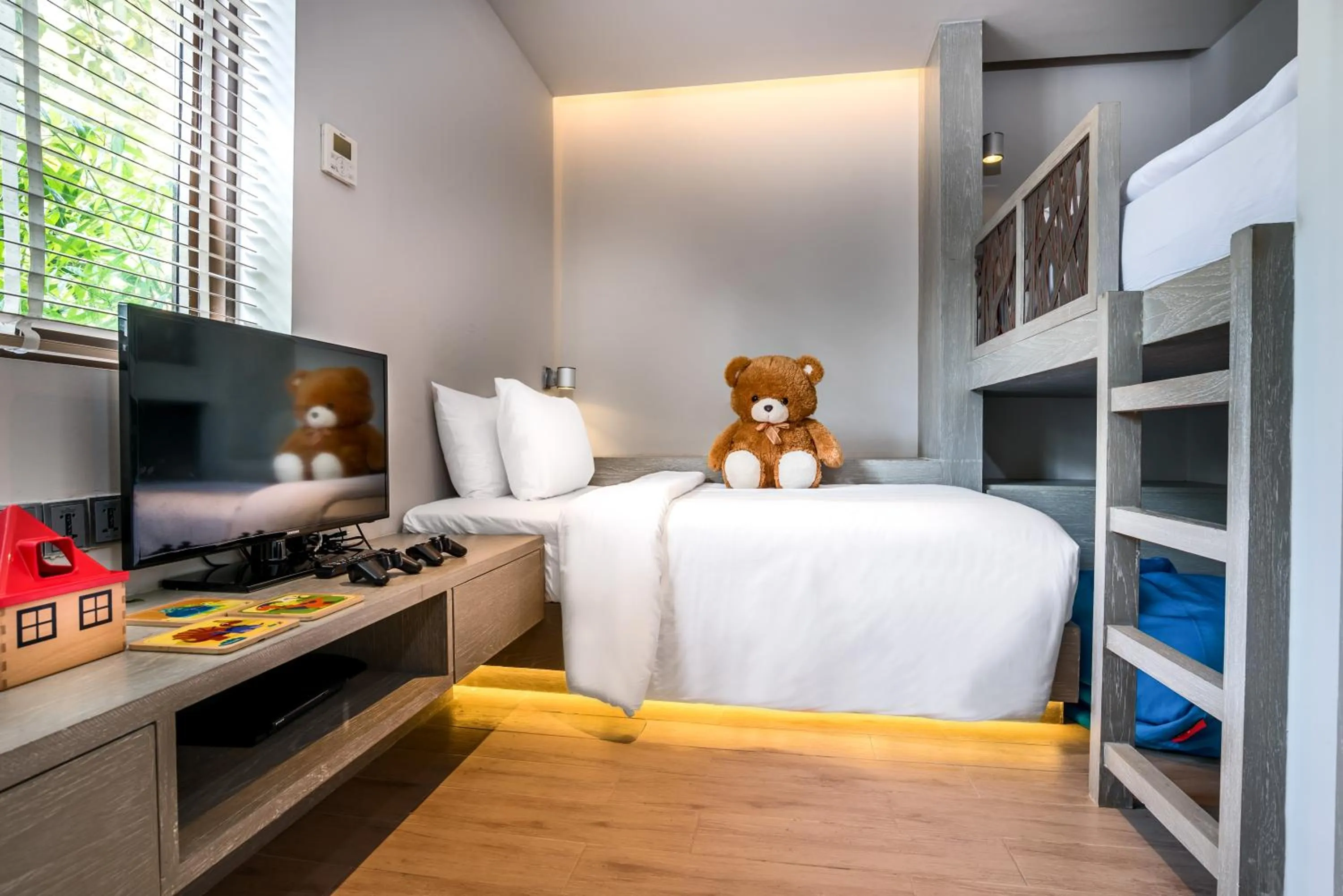 bunk bed, Bed in Pullman Phuket Arcadia Naithon Beach
