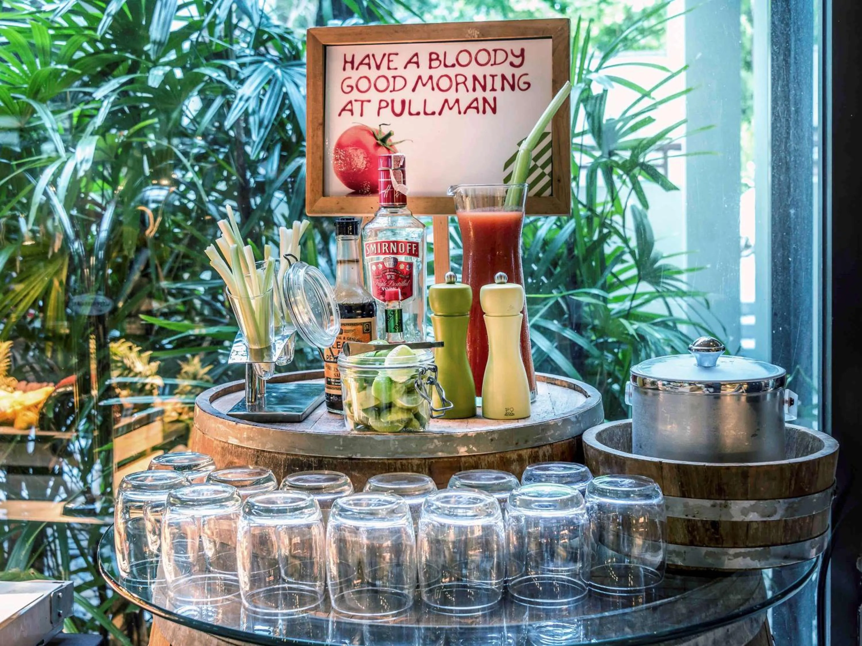 Restaurant/places to eat in Pullman Phuket Arcadia Naithon Beach