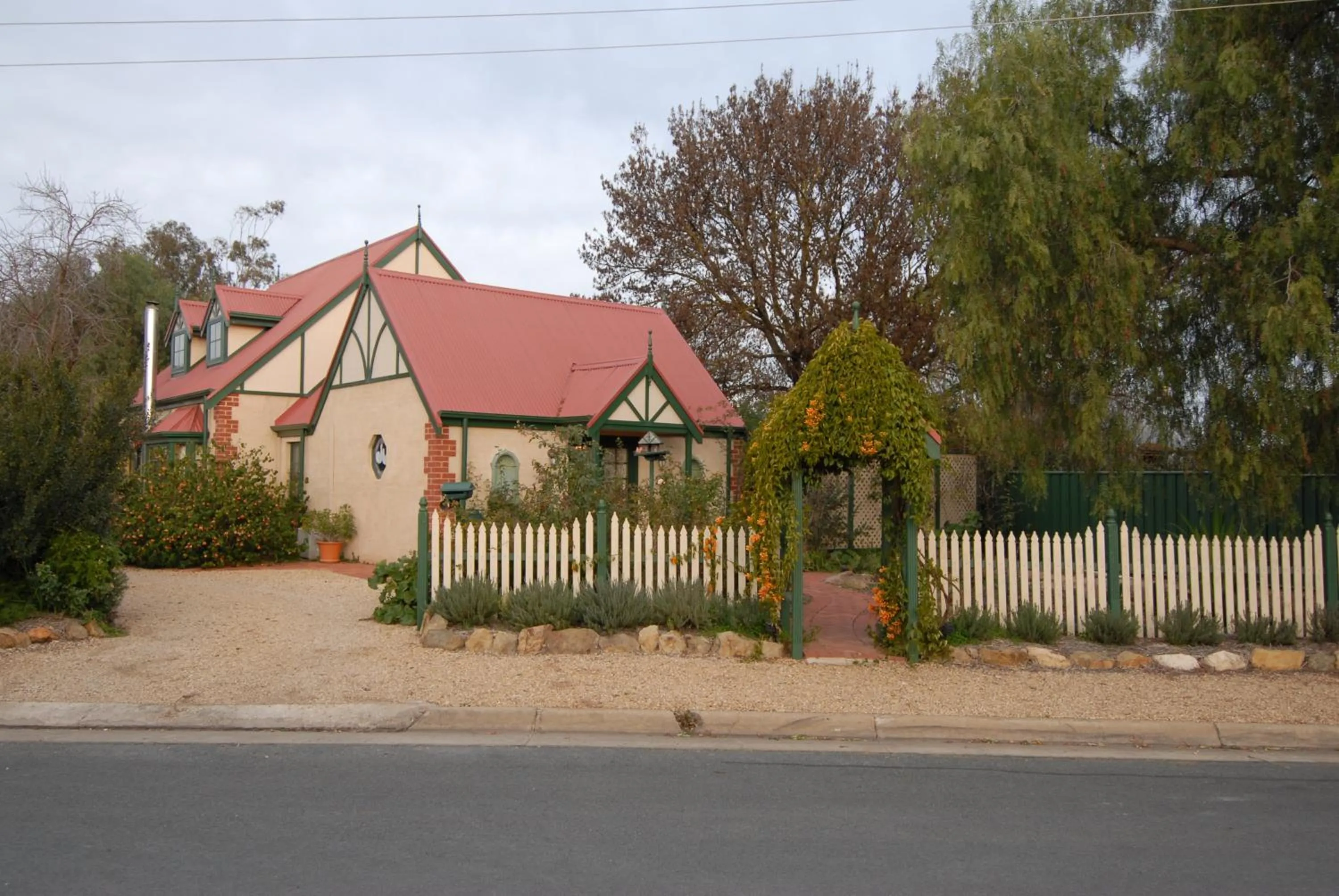Facade/entrance in The Dove Cote