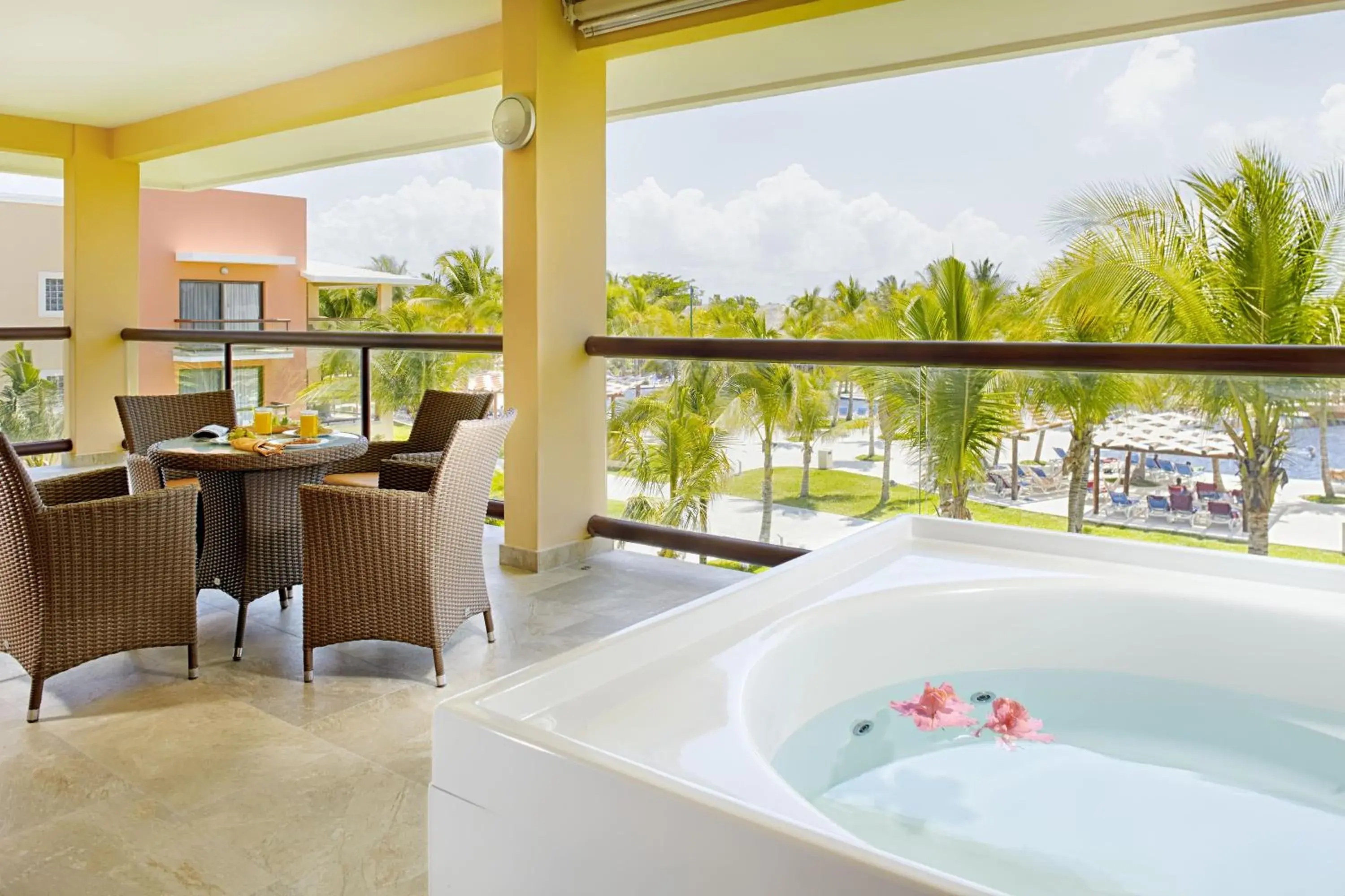 Suite Ocean Front Premium Level in Barceló Maya Beach - All Inclusive Suite Ocean Front Premium Level in Barceló Maya Beach - All Inclusive