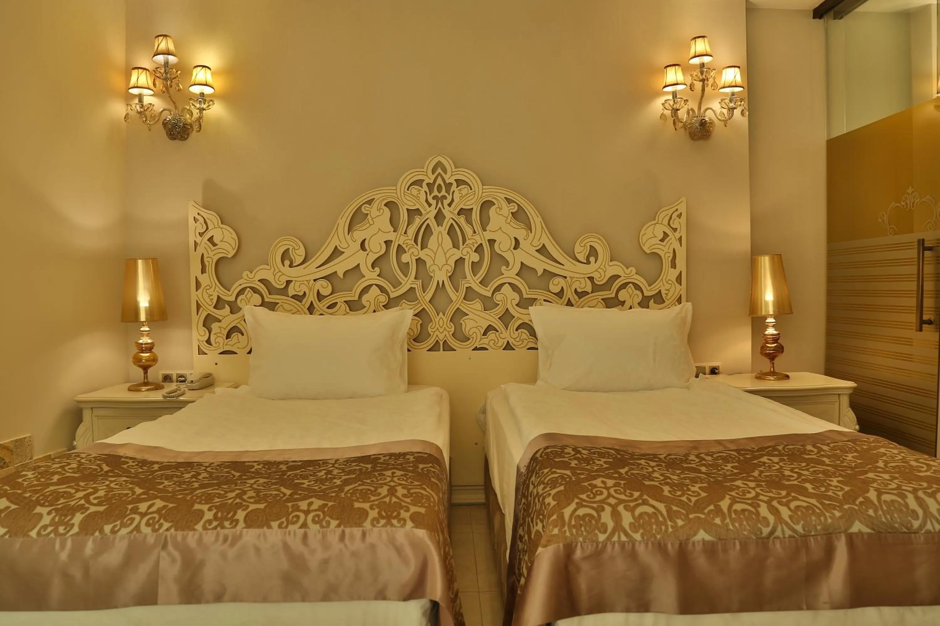 Photo of the whole room, Bed in Elegance East Hotel