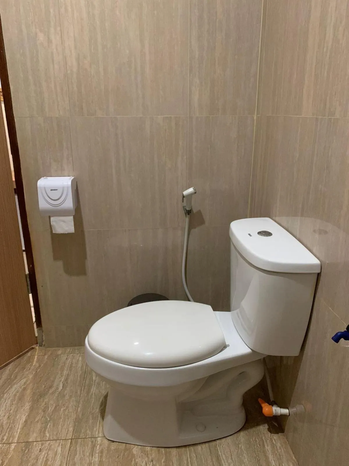 Toilet in Coral Beach 2 Bungalow