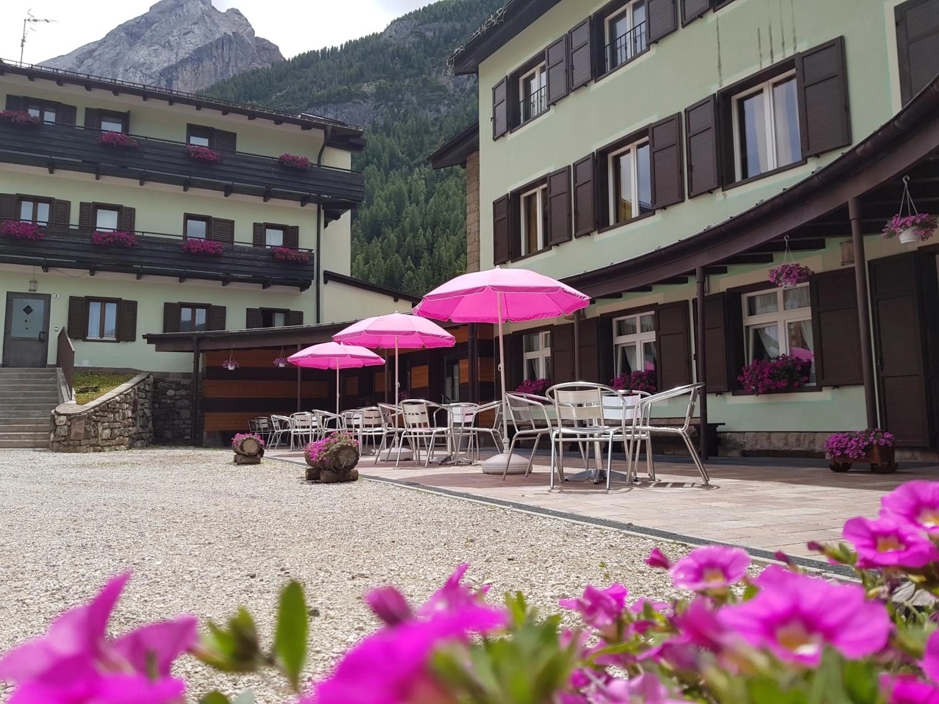 Property building in Santa Maria ad Nives