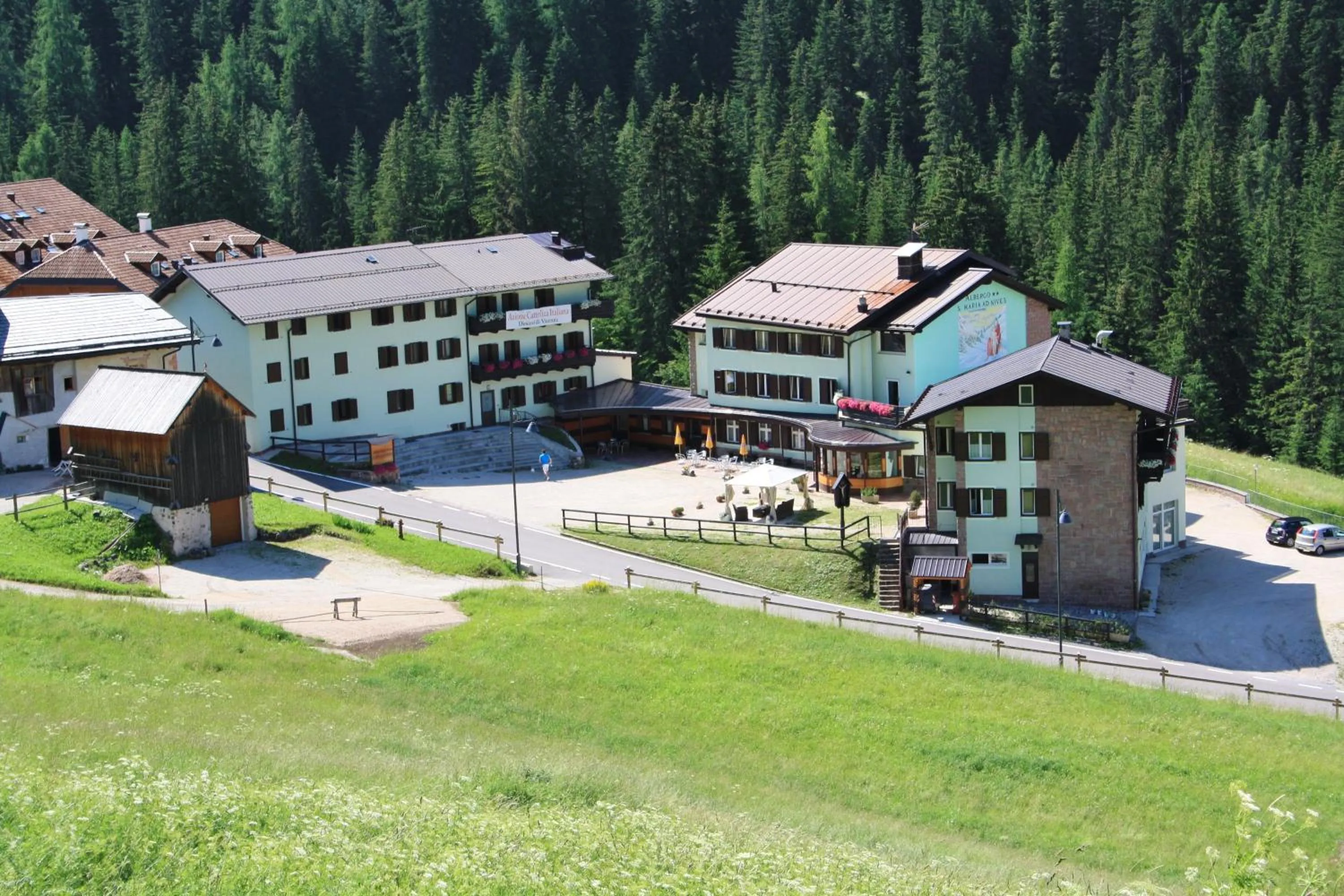 Facade/entrance in Santa Maria ad Nives