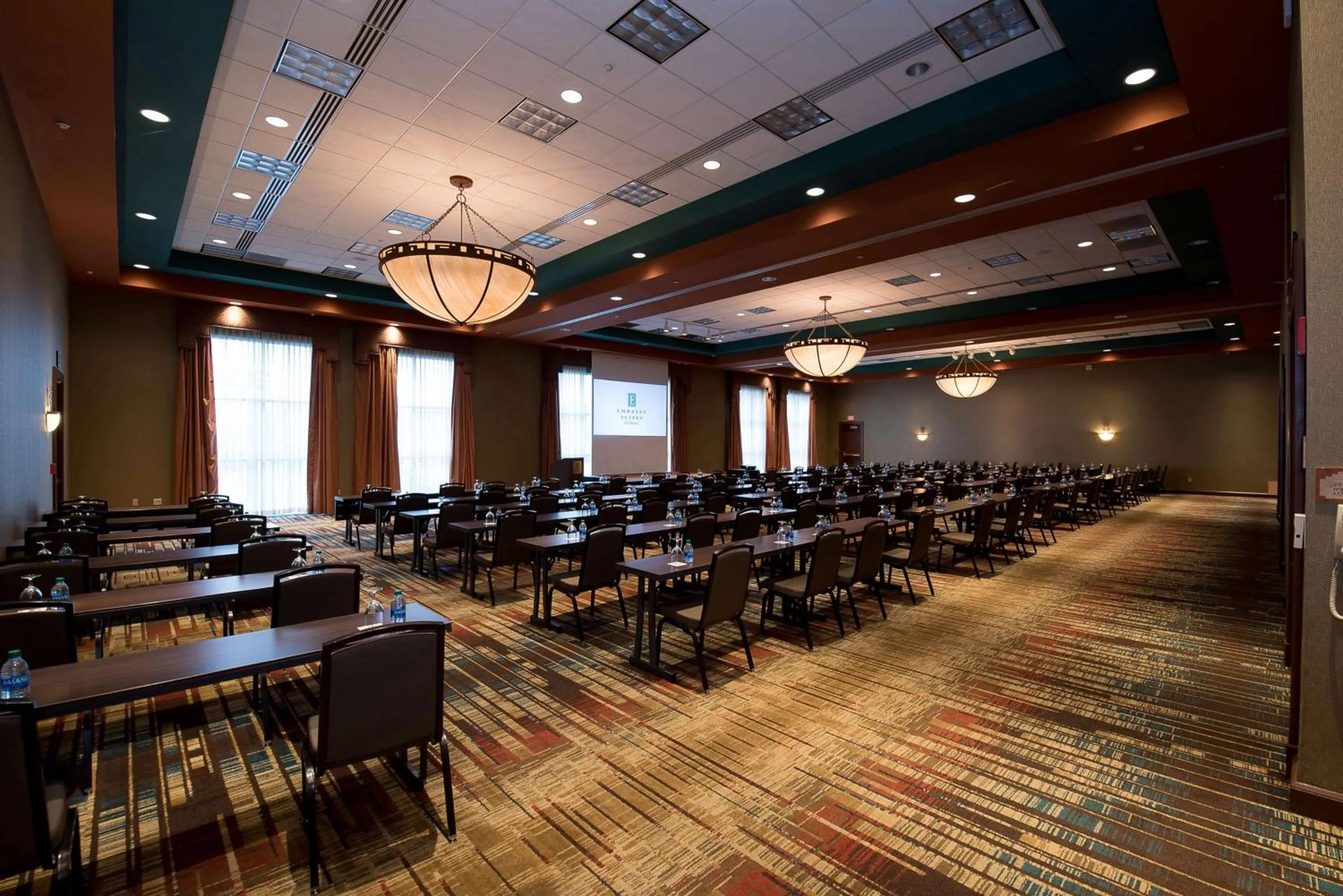 Meeting/conference room in Embassy Suites by Hilton Albuquerque