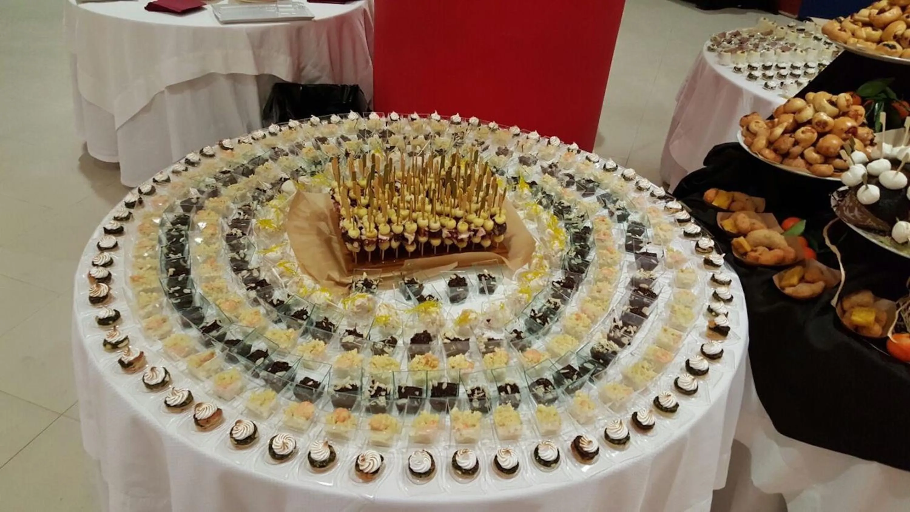 Restaurant/places to eat in Santa Lucia Hotel