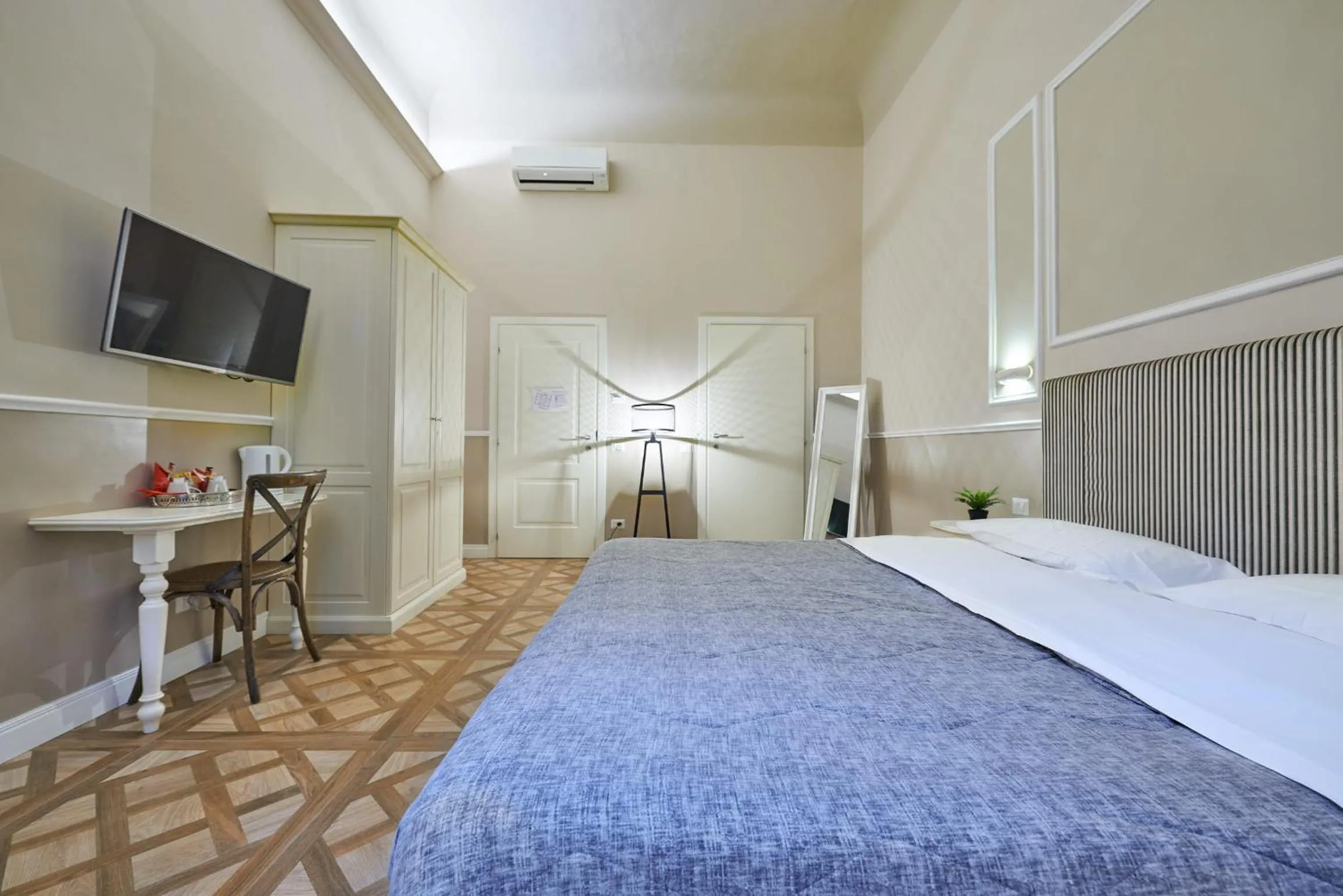 Bedroom, Bed in B&B Le Stanze del Duomo