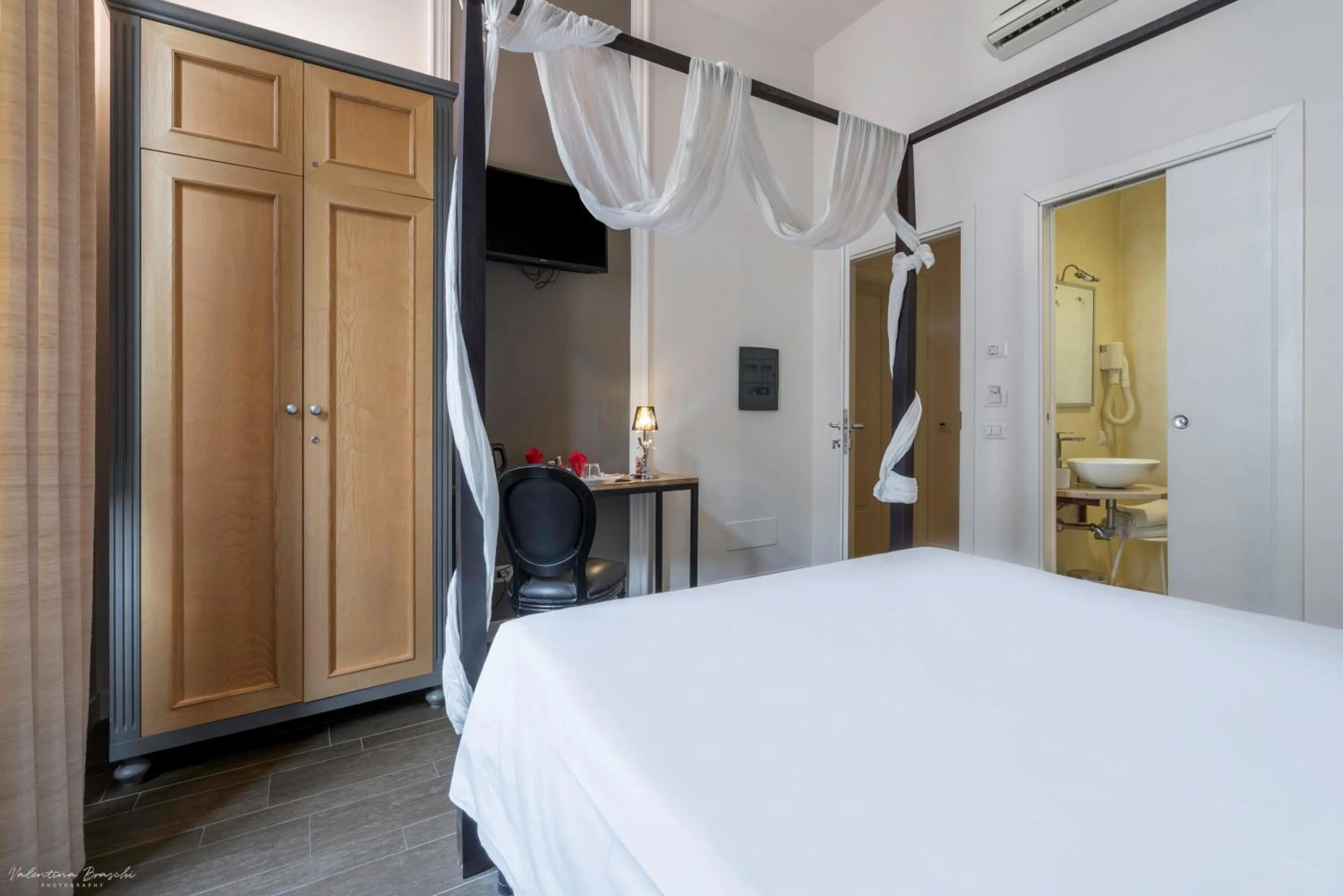 Bedroom, Bed in B&B Le Stanze del Duomo