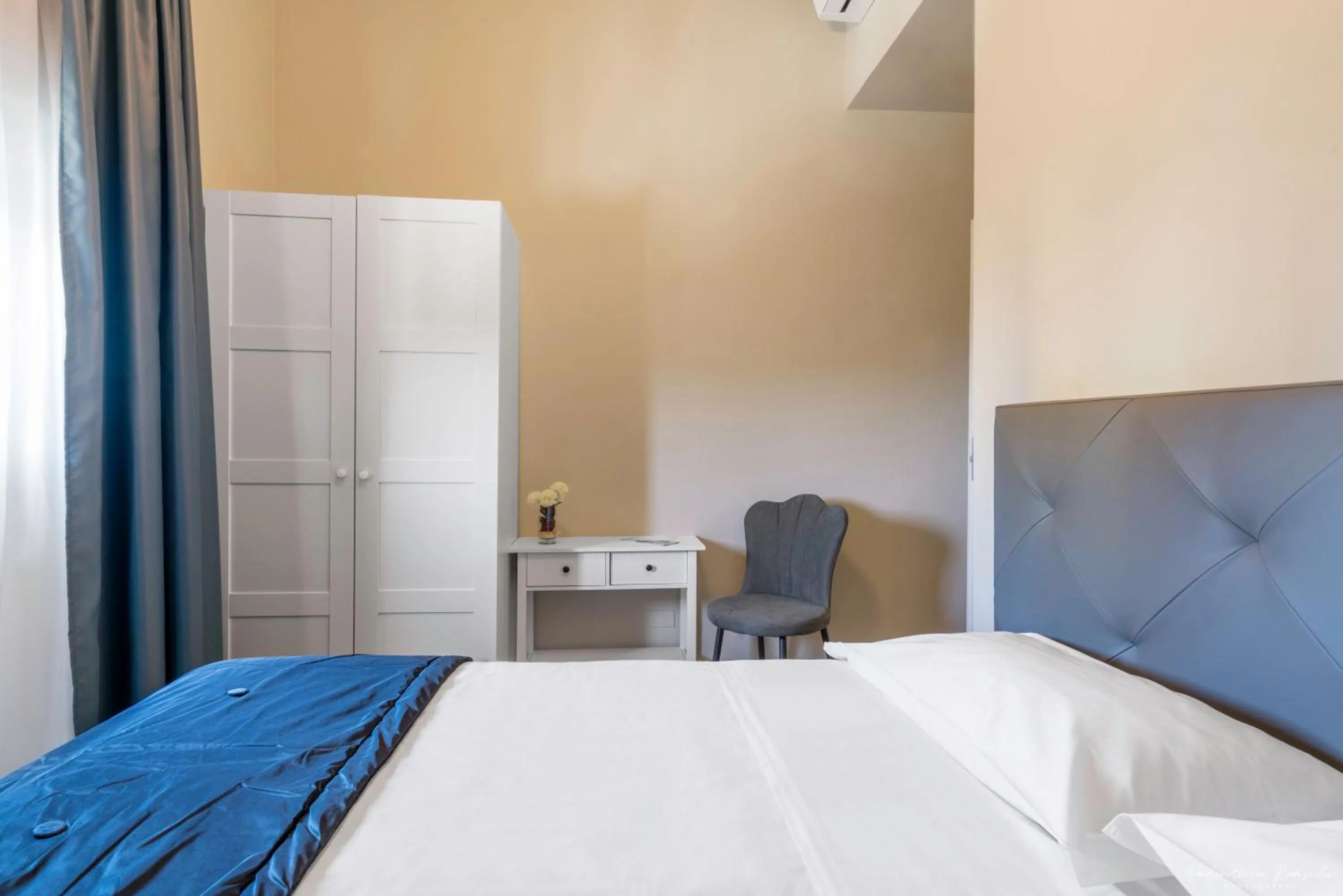 Photo of the whole room, Bed in B&B Le Stanze del Duomo