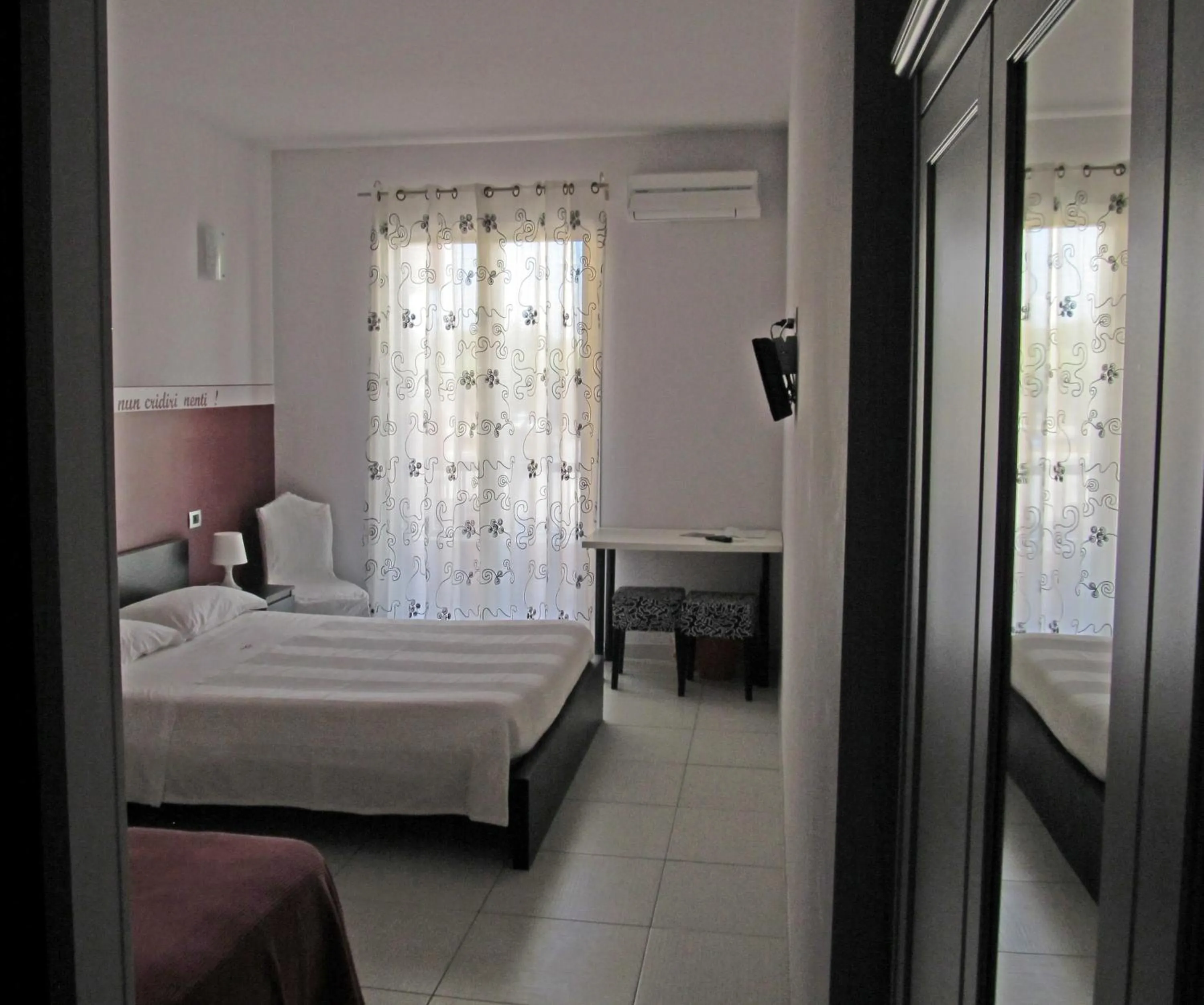 Photo of the whole room in B&B Persi Nel Sud, Pozzallo