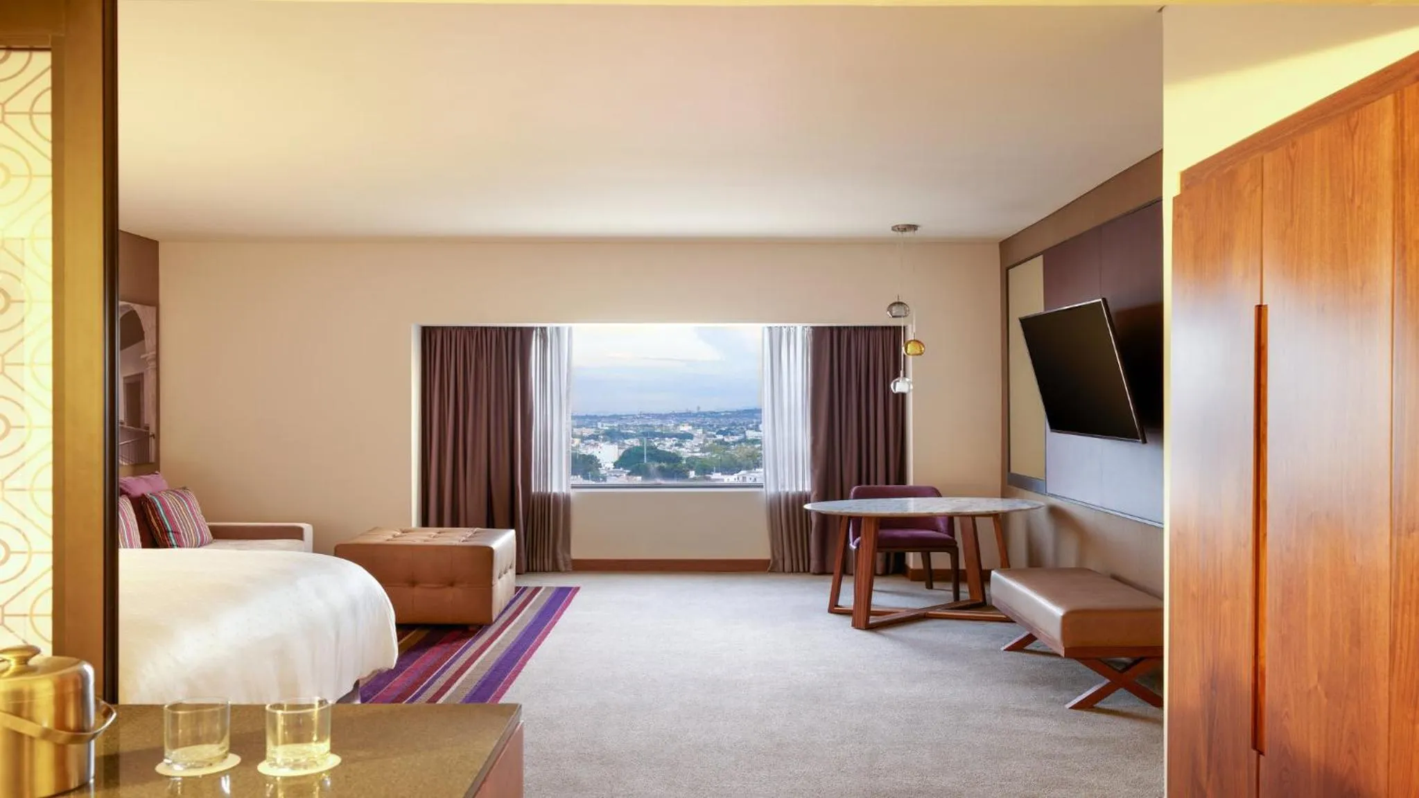 Photo of the whole room, Bed in Fiesta Americana Guadalajara