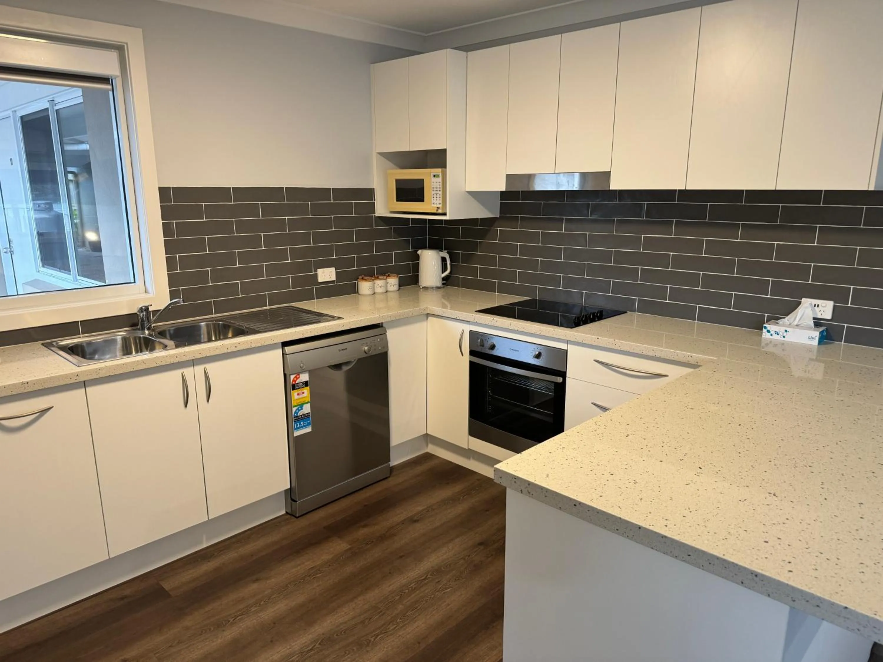 kitchen in Ulladulla Motel